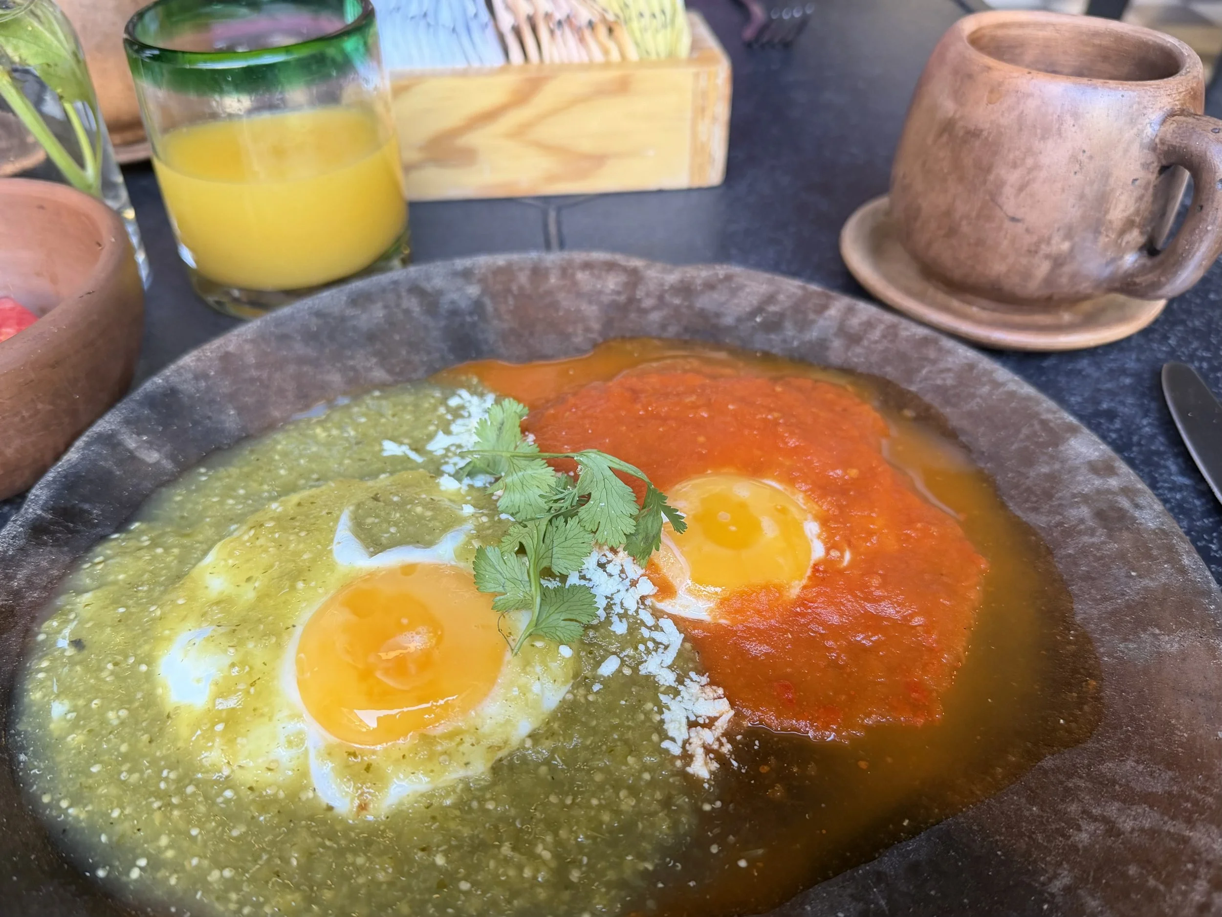 Huevos Divorciados