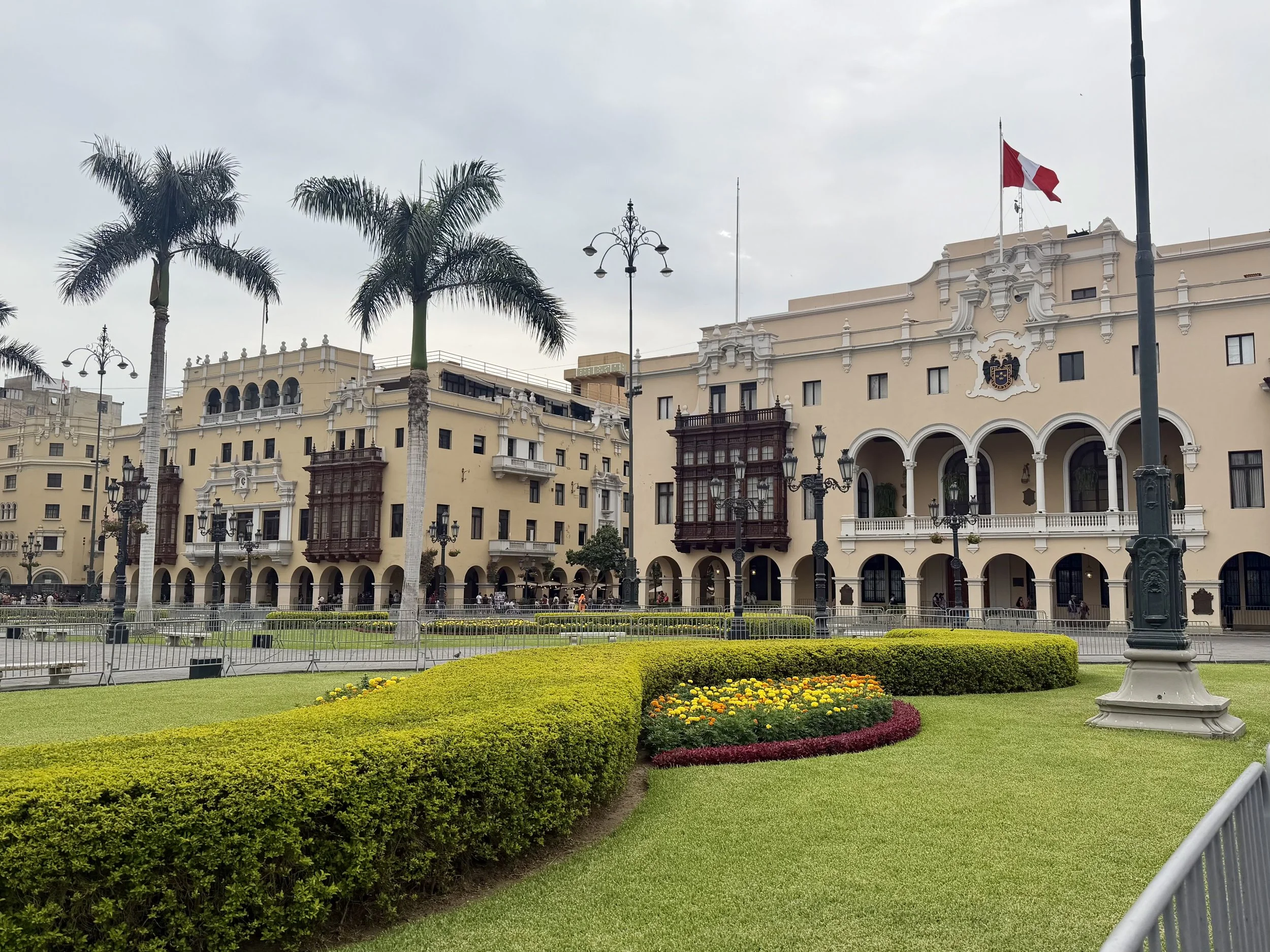 Municipal Palace and Palacio de la Unión