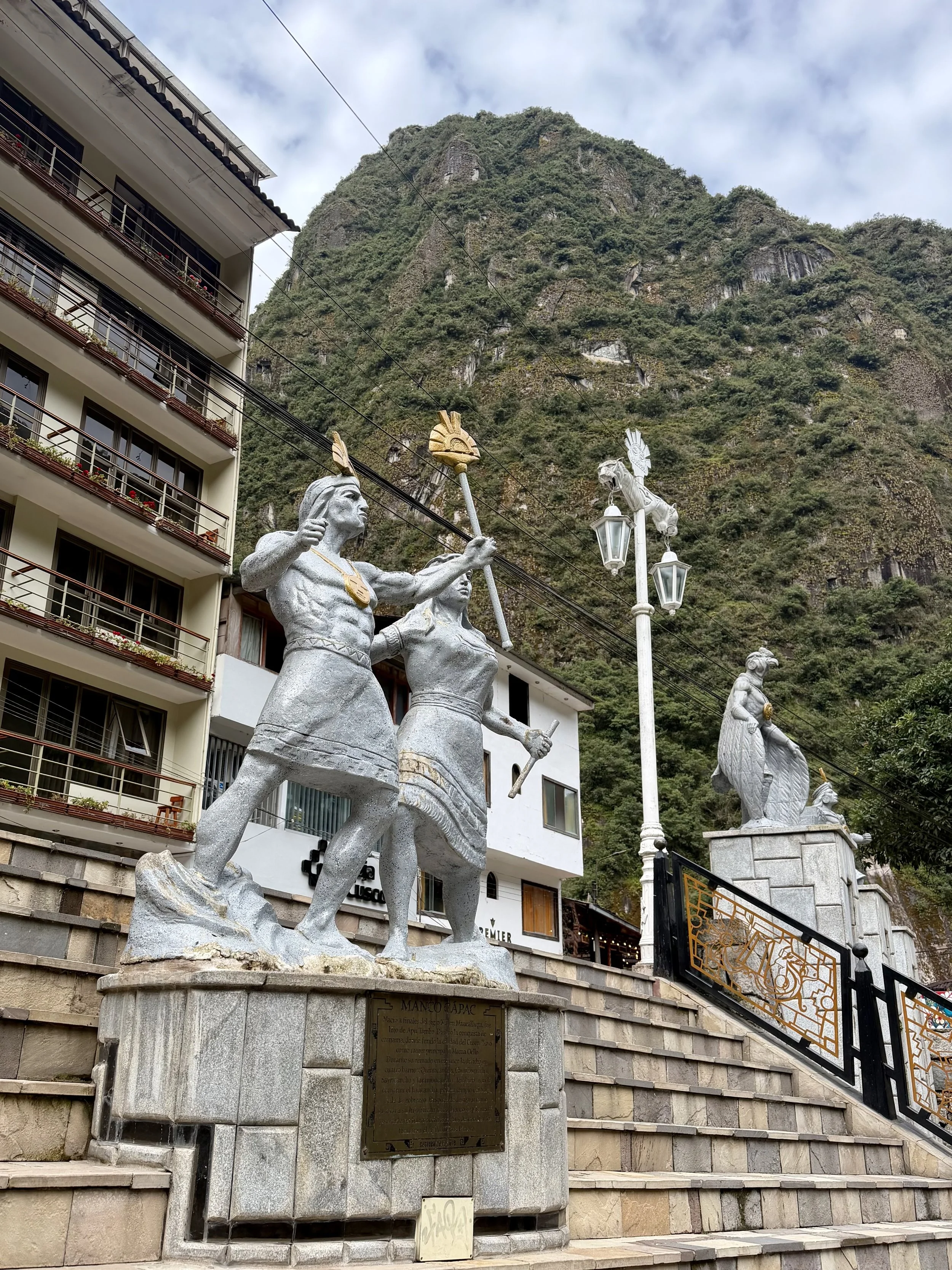 Manco Cápac and Mama Ocllo