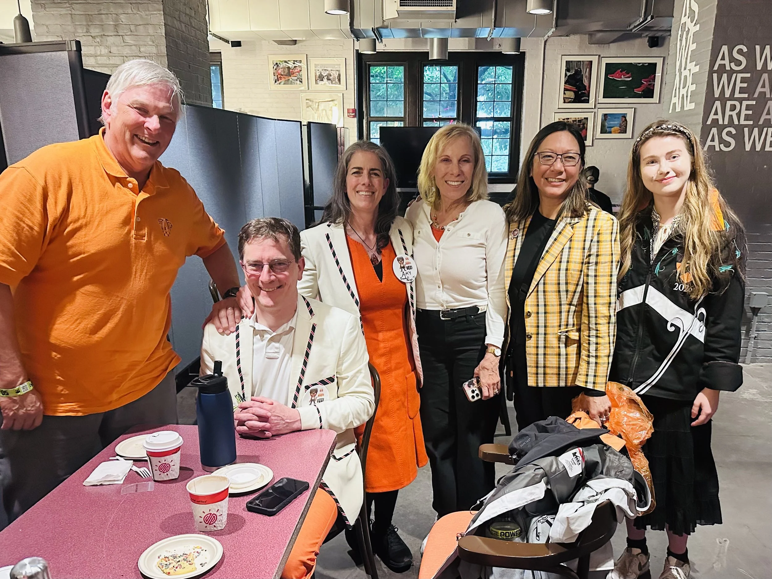 with Parent-Net friends Amy '92 and husband Adam '92, Anne '77 and husband Art, and new friend Katja '26