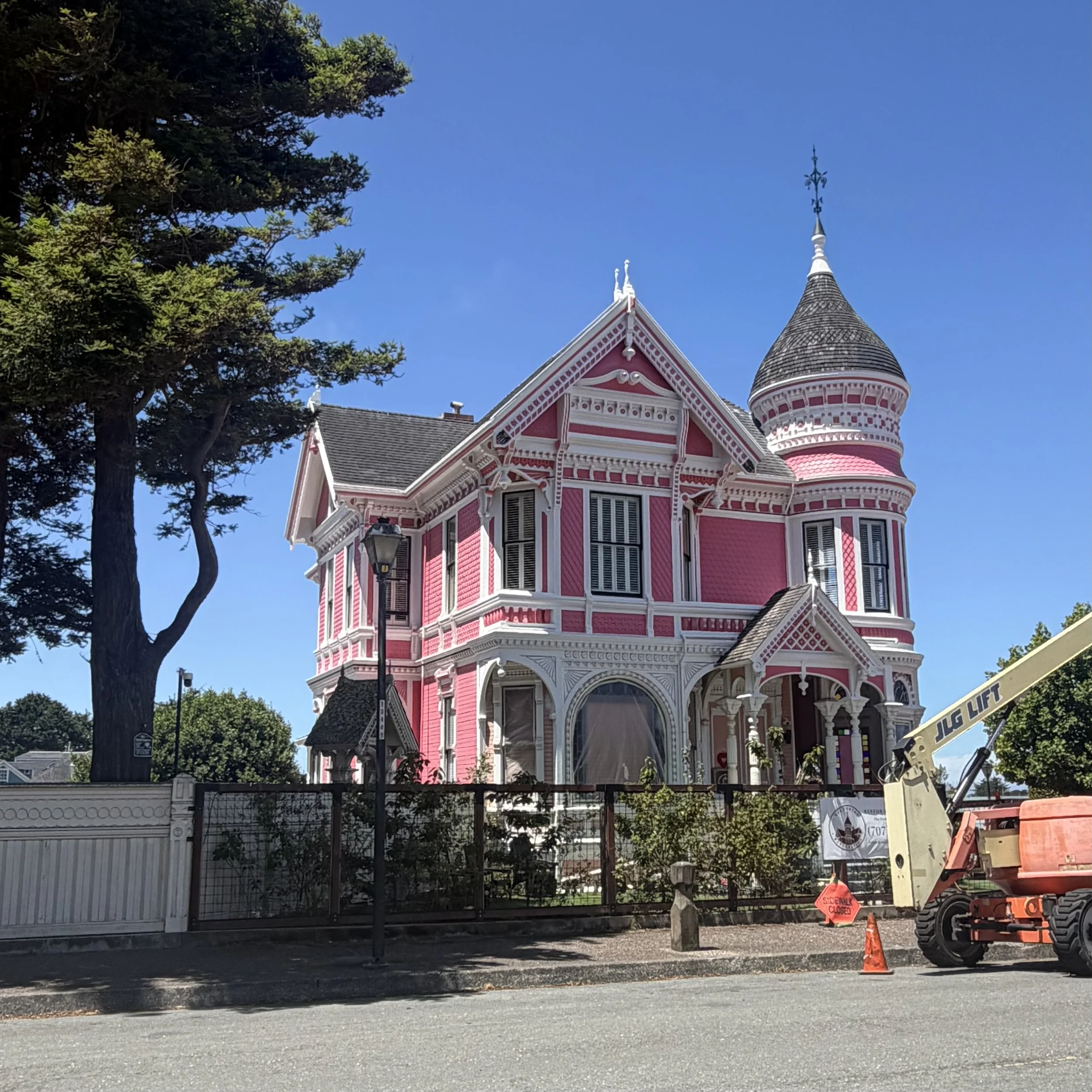 Pinc Lady Mansion, Eureka