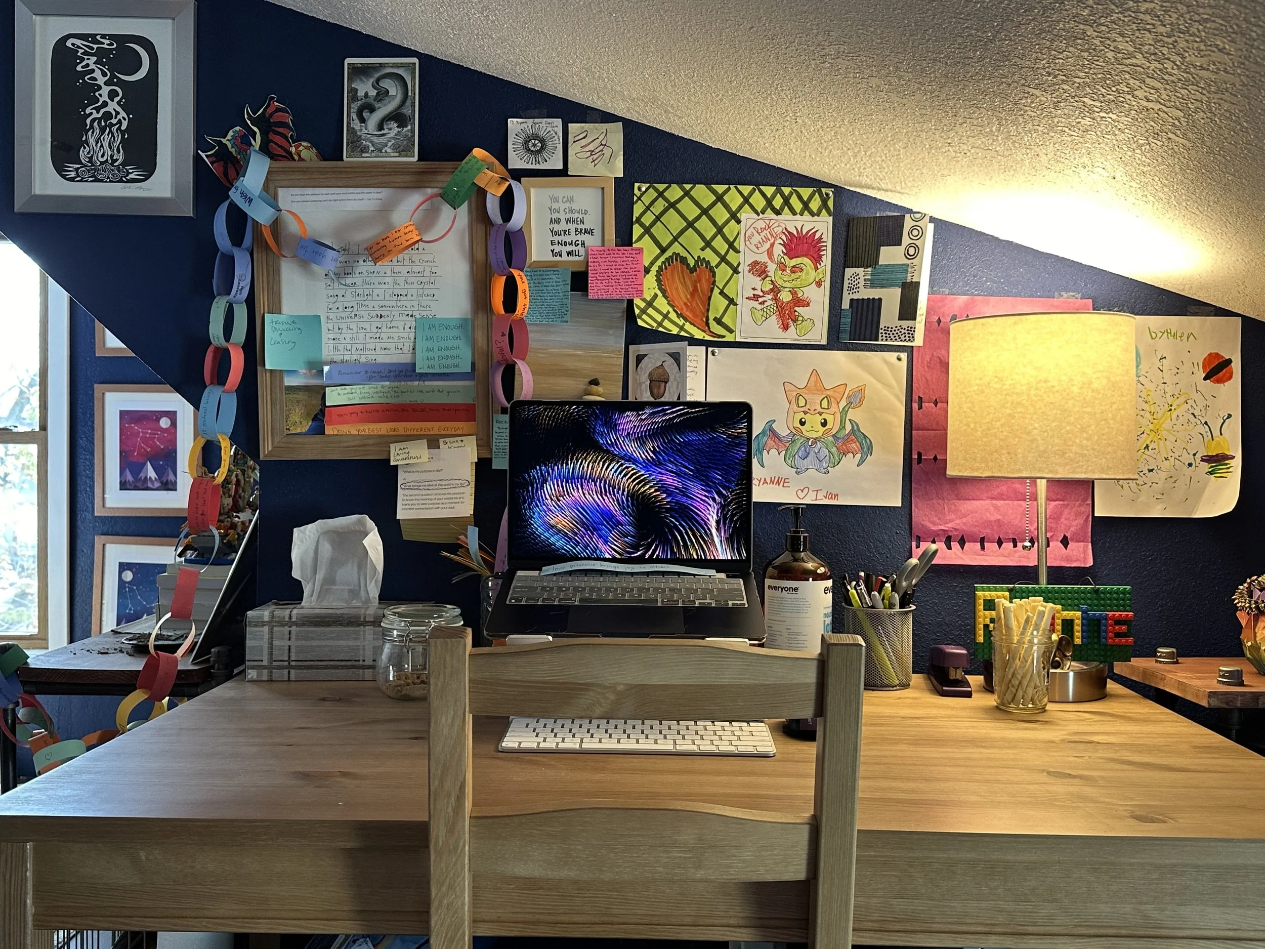 desk.jpg