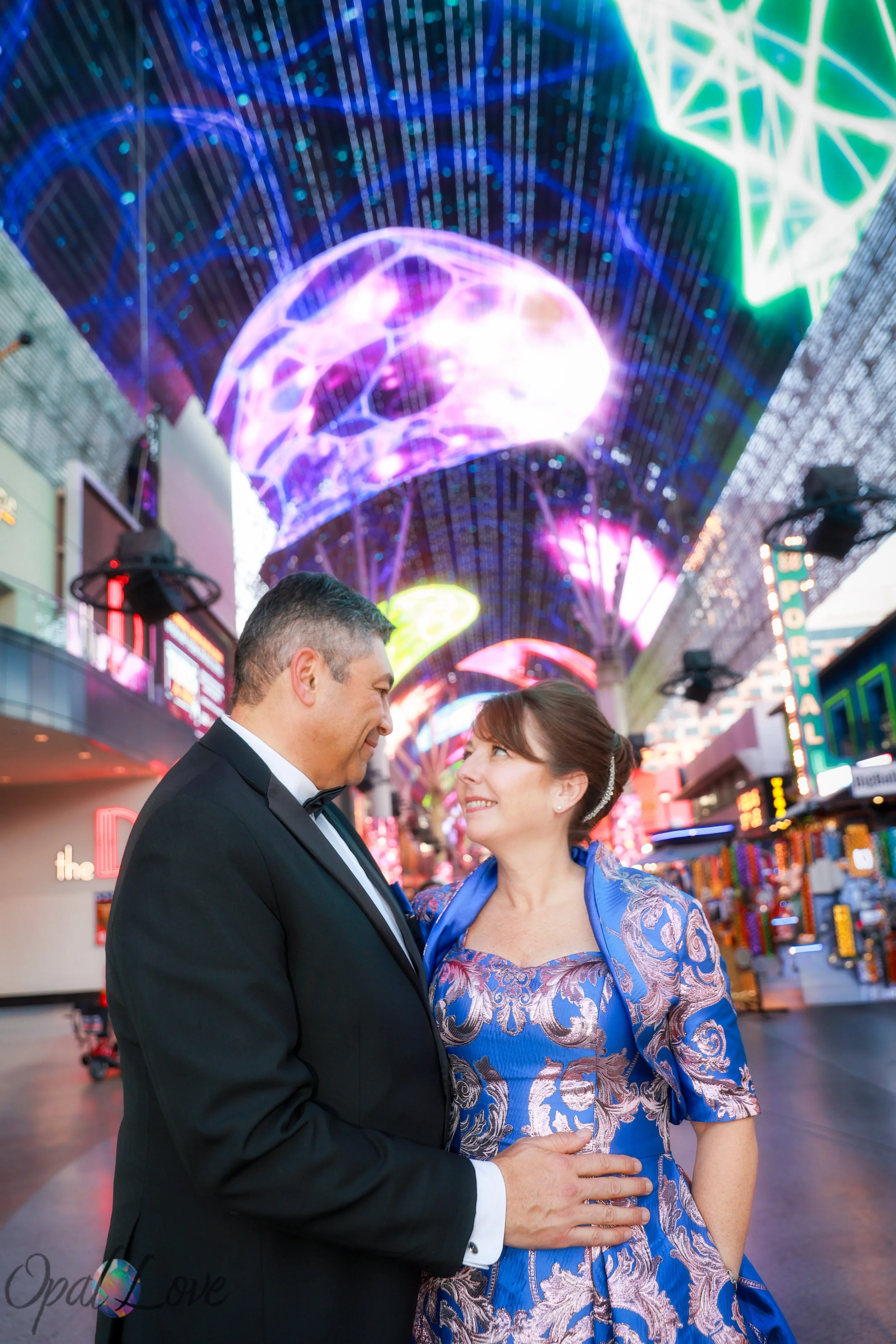 Classic Vegas Vow Renewal at Little White Wedding Chapel