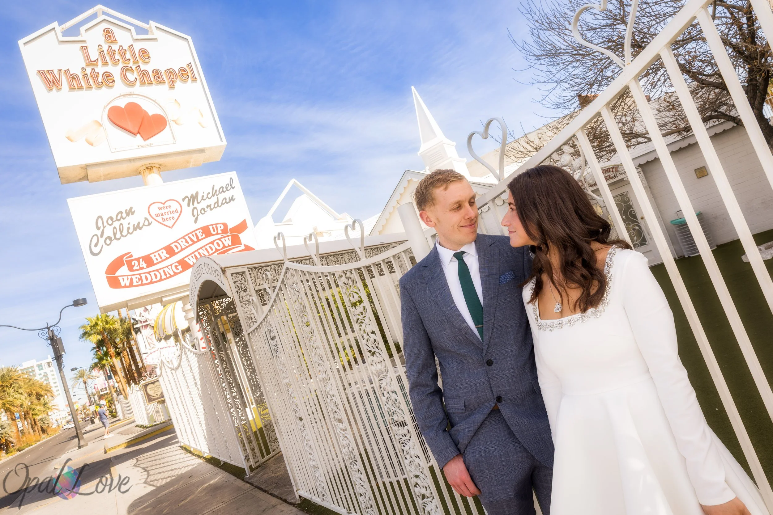 Fun Little White Wedding Chapel Elopement in Las Vegas