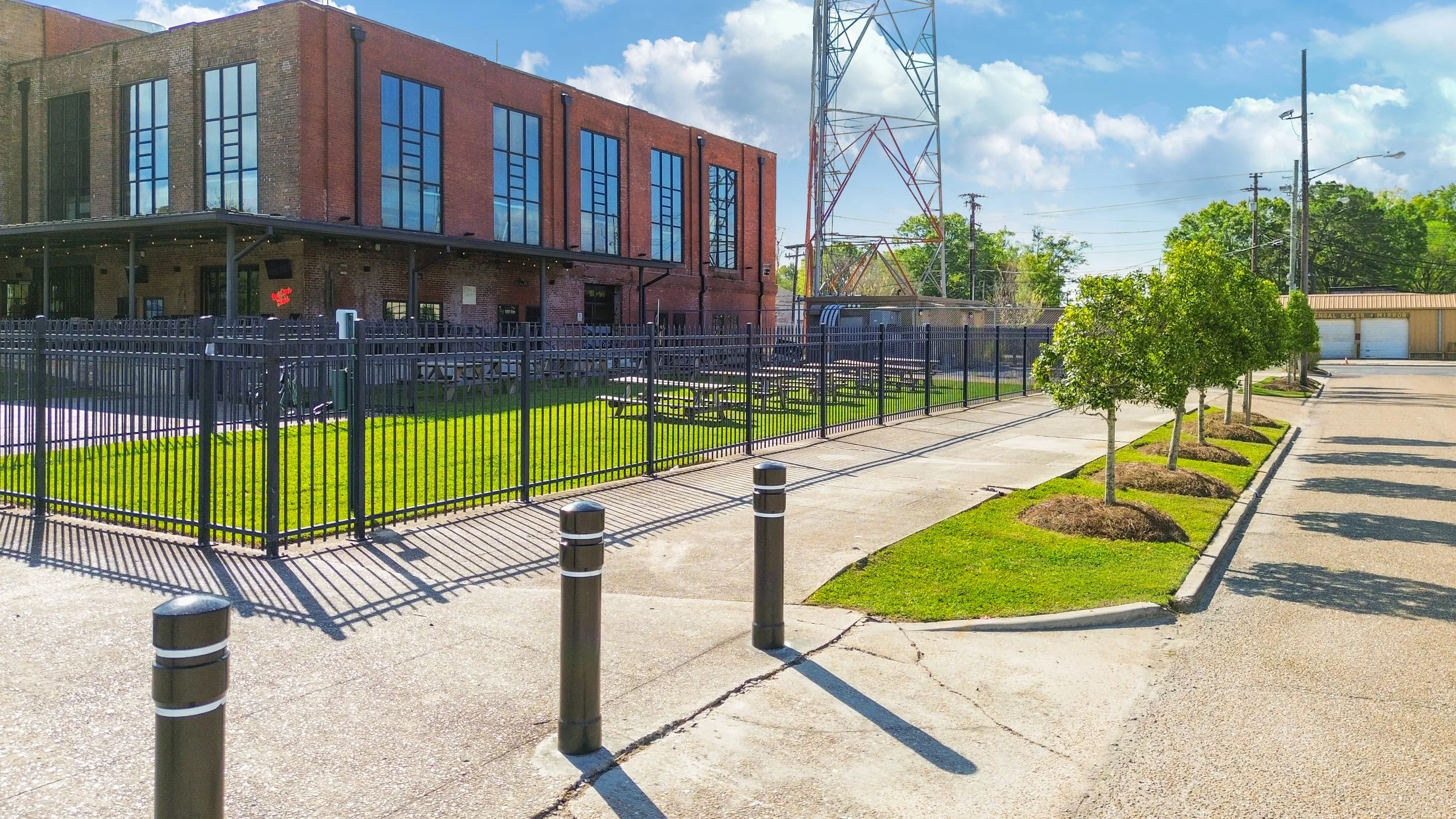 commercial landscape maintenance