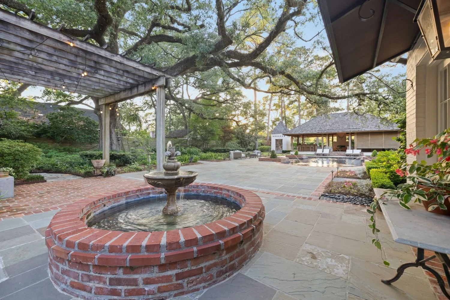 Flora_Standford_Avenue_Residence_12.jpg