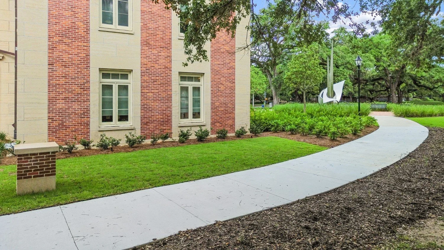 Flora_FrenchHouse_BatonRouge_14.jpg