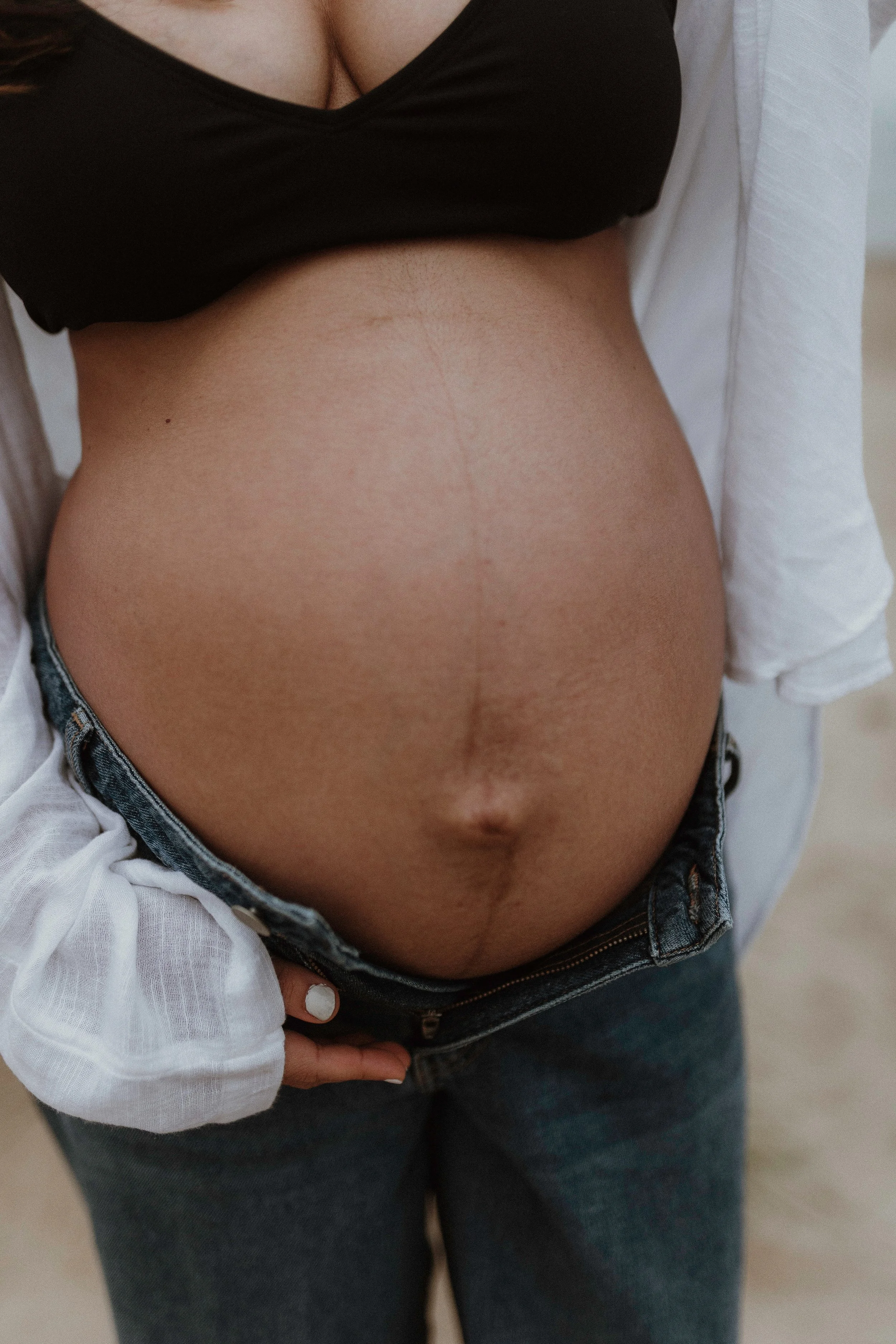 Maternity photographer in Poole Dorset 