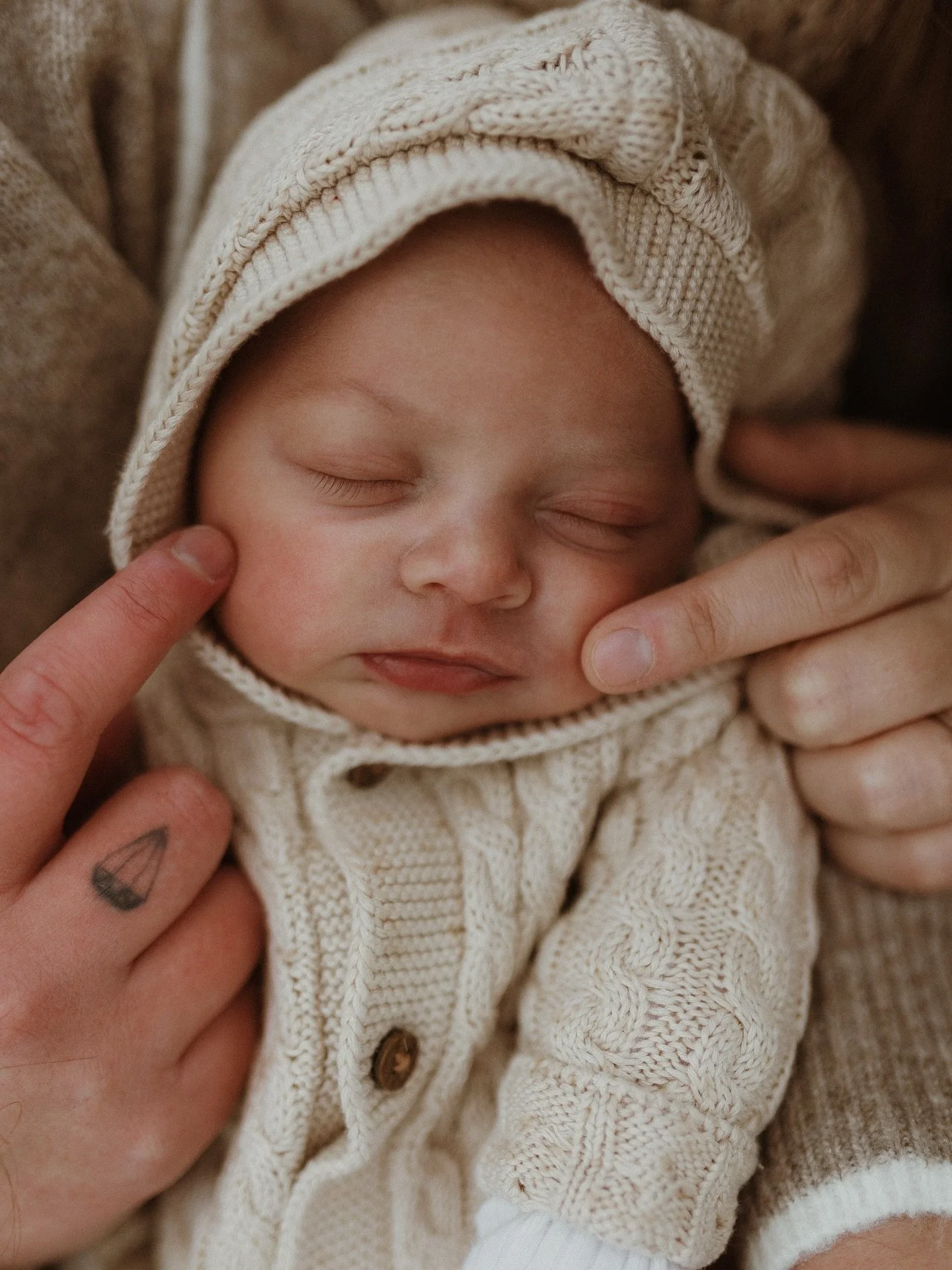 Happy New Year! I hope you&rsquo;re all well 🤍 I&rsquo;ve so many ideas and plans for this year, but I&rsquo;m starting 2026 slowly, with intention. Slow beginnings always feel right.

Definitely more newborn beach shoots this year, like this one wi