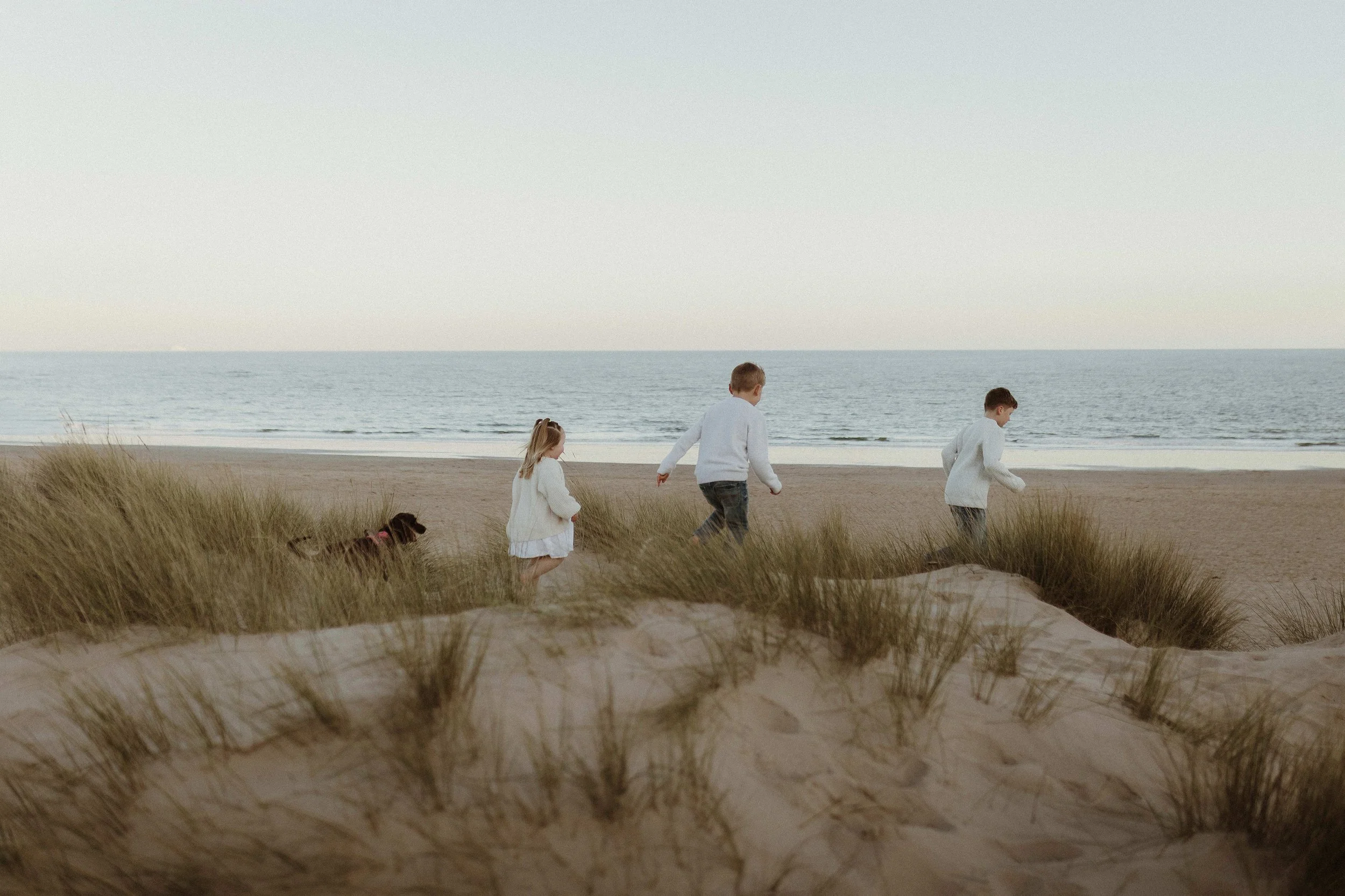 Why Dorset Beaches Are Such a Beautiful Place for Children