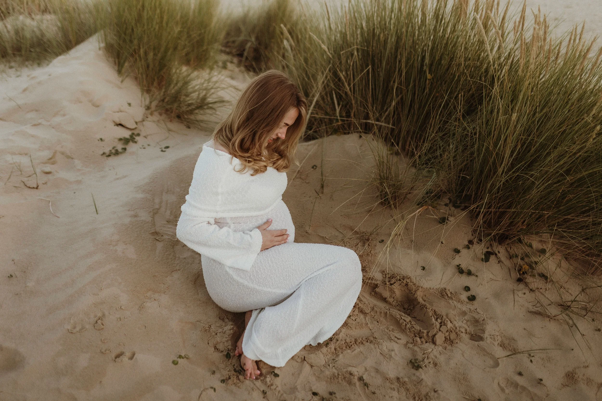 Relaxed maternity photography on Sandbanks beach, Dorset