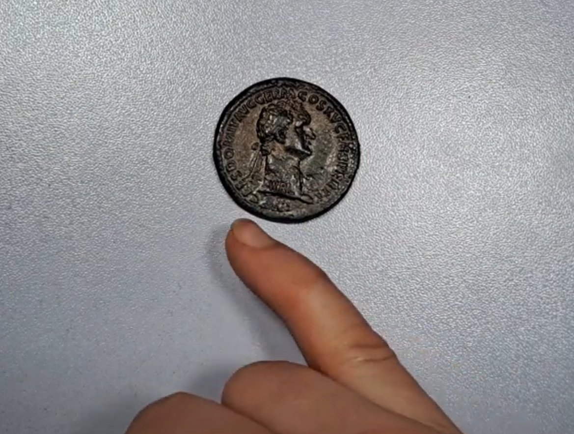 How to identify a Roman coin
