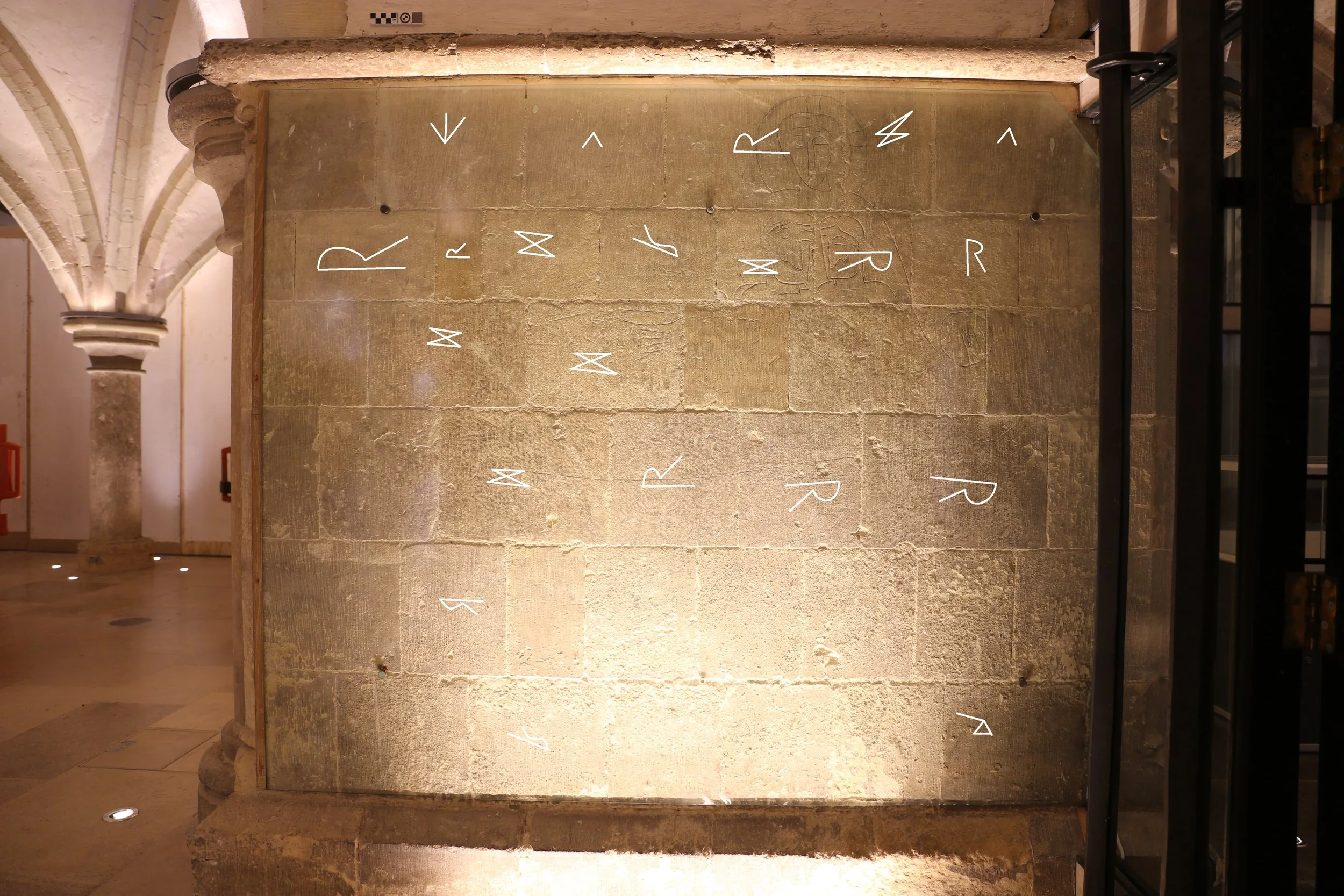 figure_18_masons_marks.jpg