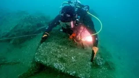 How is new guidance helping protect shipwrecks?