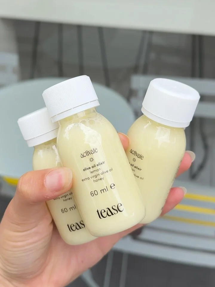 The activate shot 🍋✨

The combination of these ingredients is a staple to the Mediterranean diet.

Packed with antioxidants, it&rsquo;s a natural way to:
💫 Boost immune system
💫 Improve digestive health
💫 Promote weight management &amp; loss

As 