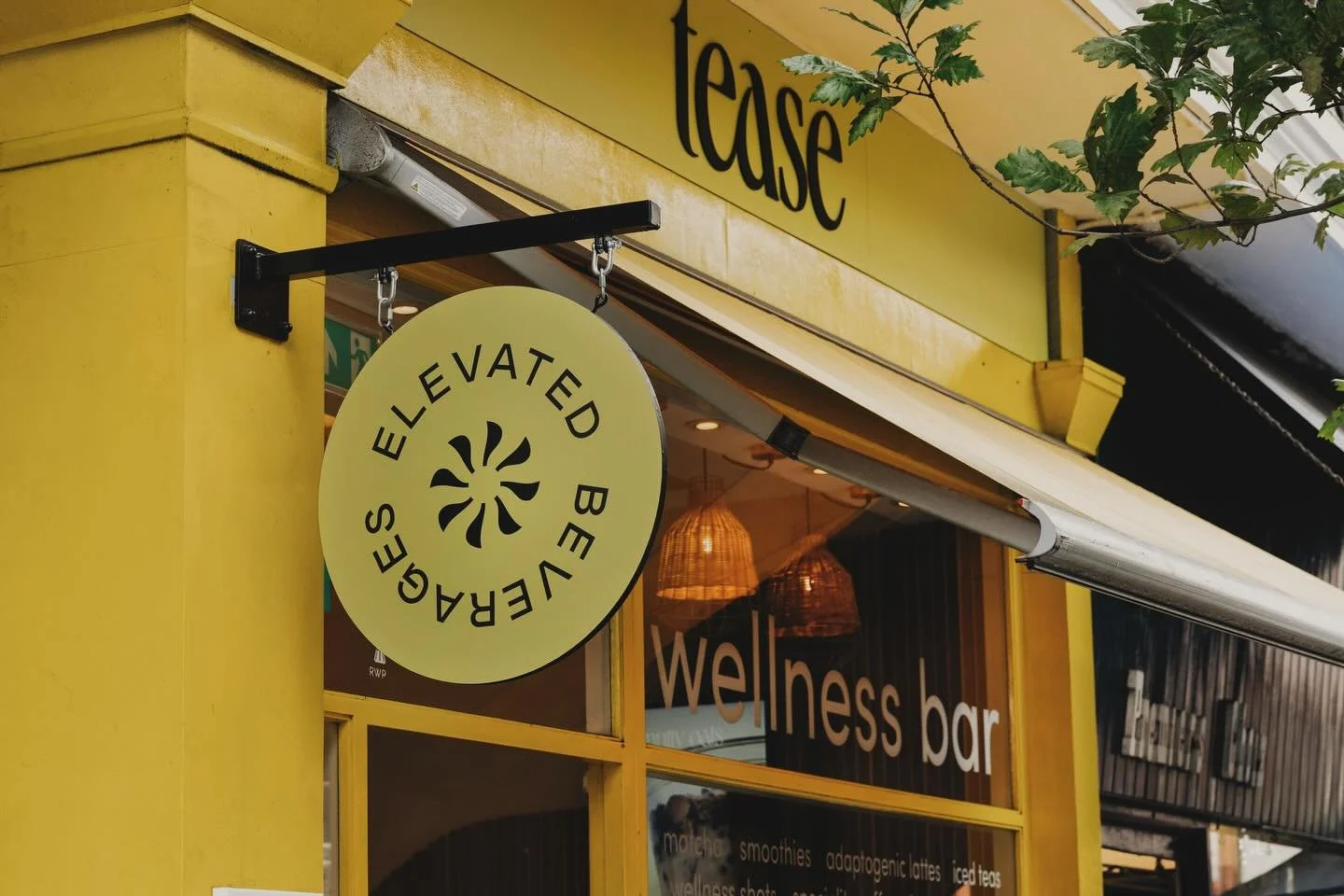 A Sunday kind of vibe 💛

📍tease, South Kensington SW7 3ES

A refined sugar free cafe serving matcha, smoothies, adaptogenics &amp; so much more! 🍵✨

Find us just across the road from South Kensington station, minutes from the V&amp;A, &amp; Nation