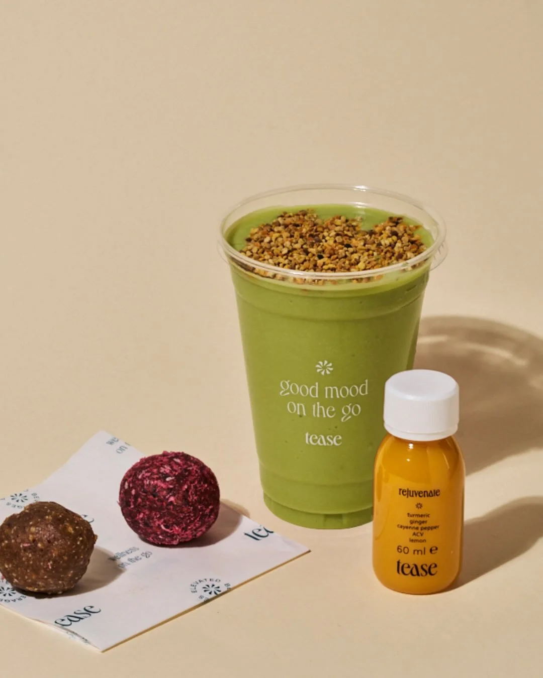 New year wellness goals? 

Discover our wellness bundles on Deliveroo &amp; in store 💛

💧 Immunity package with 2 shots &amp; detox water
🫶 Self love bundle with 1 drink of choice, 1 food item &amp; wellness shot 
💫 Weekly immunity boost with 6 e