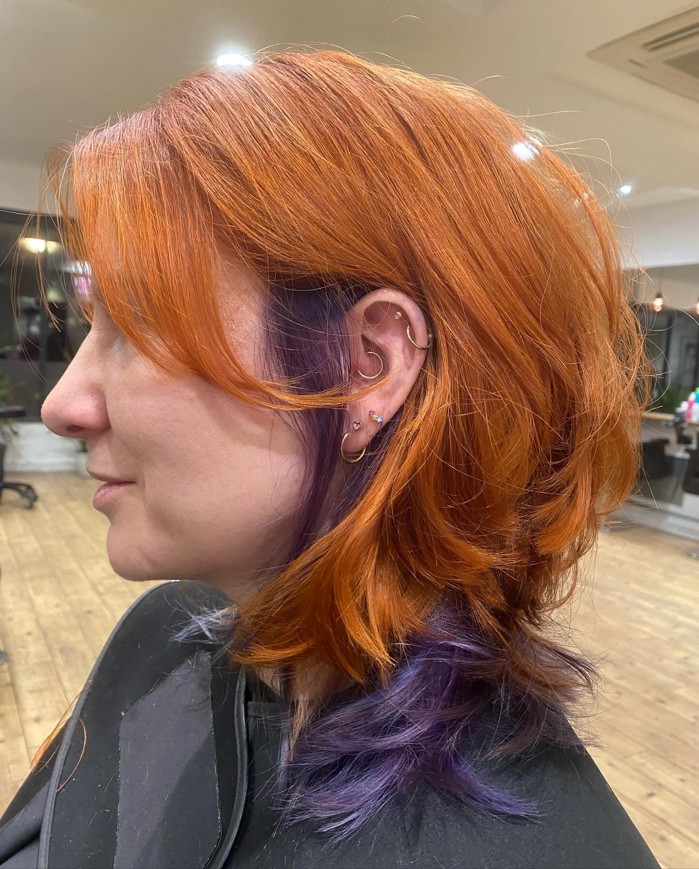 Haircut opening up colour block underneath.
Created by @michal.hair 
Using @dangerjones_uk 
@95kingstreet 

#cambridgehairstylist #cambridgehair #cambridgehairsalon #wolfcut #shag #dangerjonescreative #dangerjones #creativehair