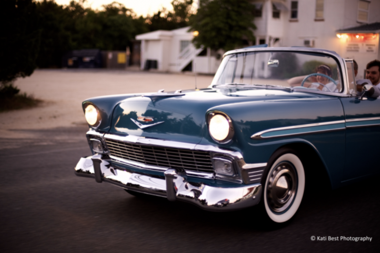 How to Choose the Right Wedding Transportation