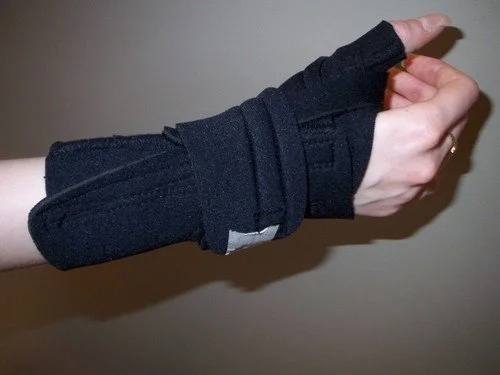foerarm+based+neoprene+comfort+cool+splint-side+view-2.jpg