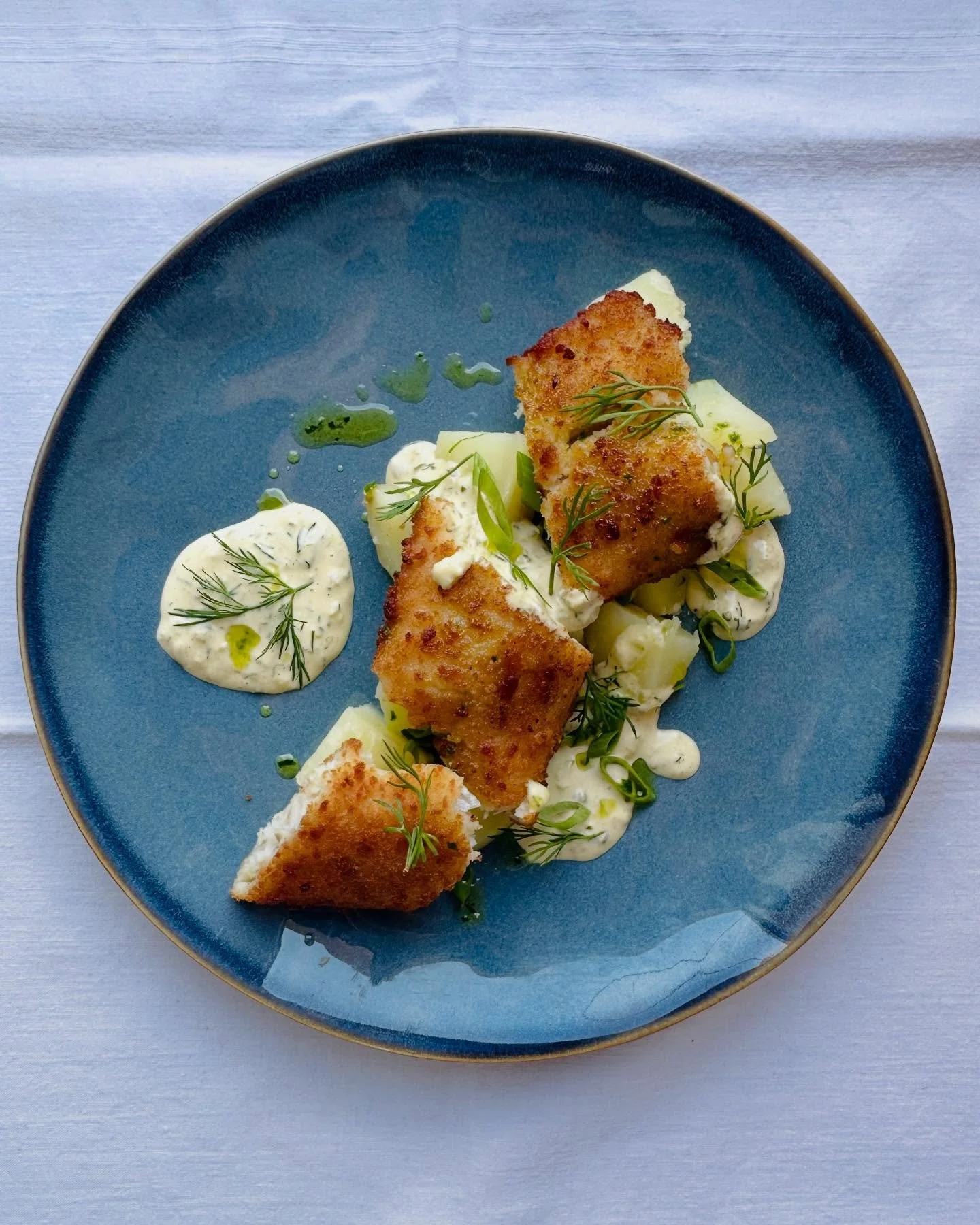 Limande sole dans l&rsquo;esprit d&rsquo;un Fish N&rsquo; Chips 🐟 

&bull;
&bull;

#love#instagood#photooftheday#art#food#photography#food#foodporn#foodie#instafood#yummy#foodstagram#foodphotography#foodblogger#foodlover#foodpics#foodiefeature#chefl