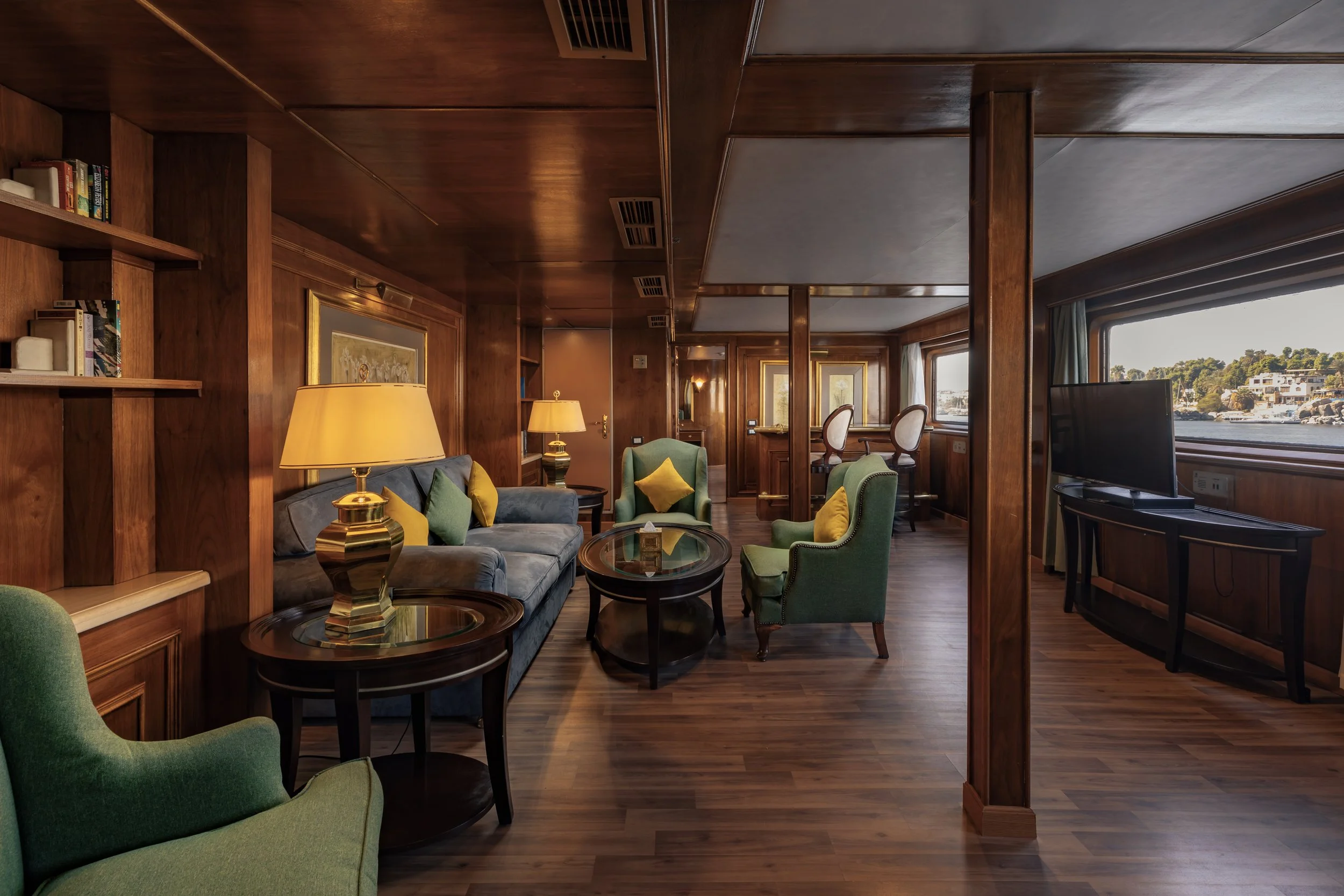18. Master Suite Lounge.jpg
