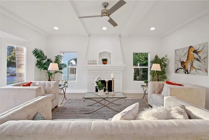 modern living room.JPG