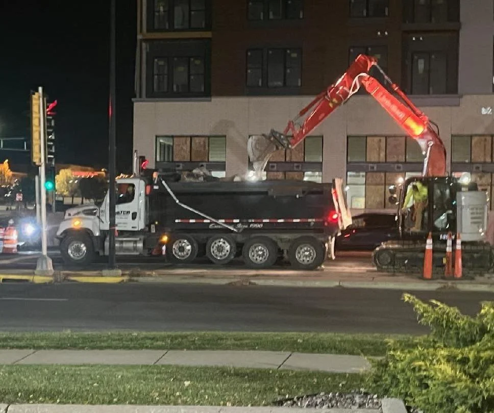 Our very own, Paul was hauling late last night. Thanks for your hard work! 

#happyweekend #tgif #TGIF #dump #dumptruck #HaulingServices #haul #quadaxel #TheConcreteRemover #WisconsinConstruction #TCRServices #WisconsinConcrete