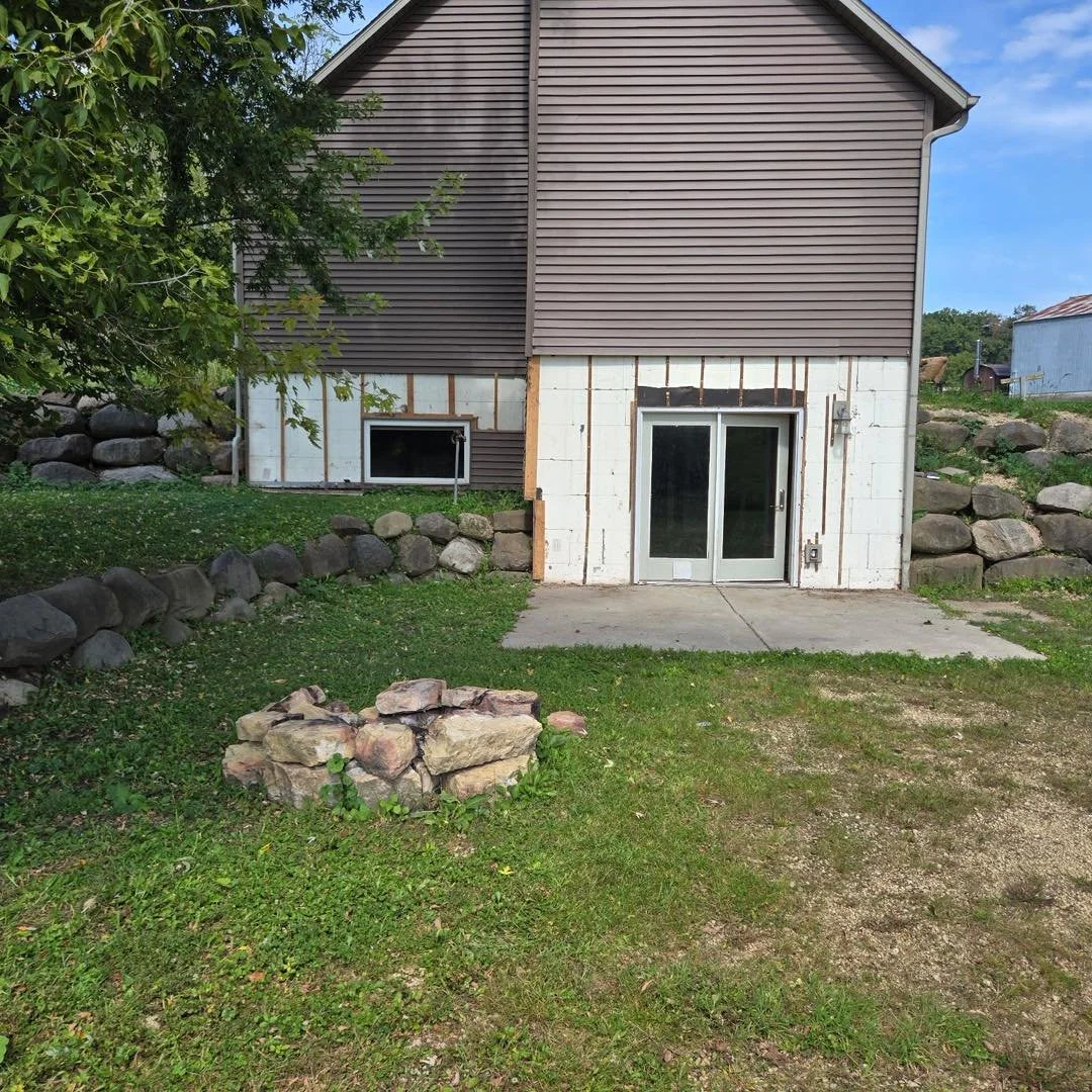 Our team cut and removed ICF concrete block walls so the homeowner can build an addition onto the first floor of their home. 

#haul #quadaxel #TheConcreteRemover #WisconsinConstruction #TCRServices #WisconsinConcrete #ConcreteRemoval #FoundationCutt