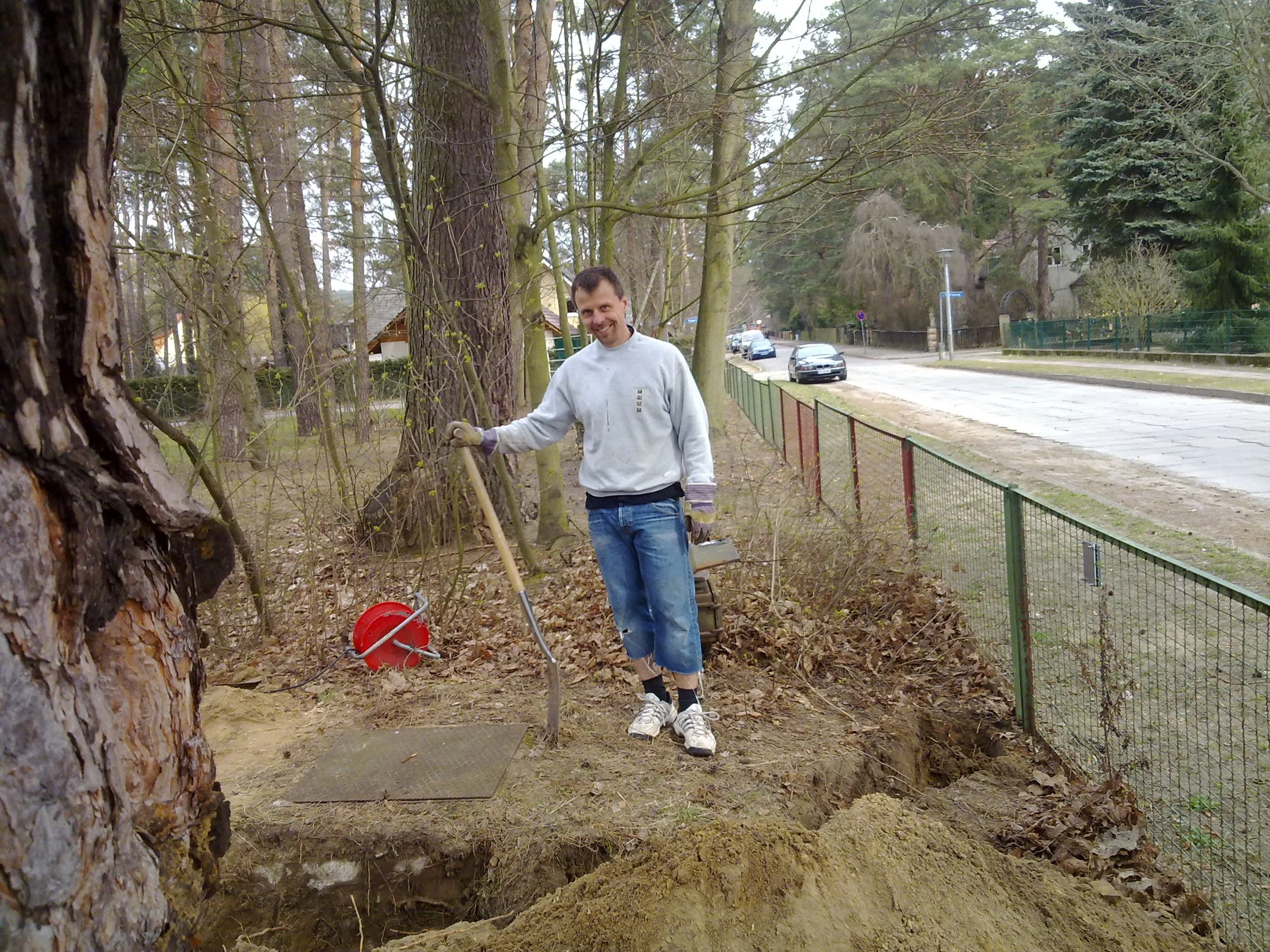 kabelverlegung_fuer_clubhaus.jpg