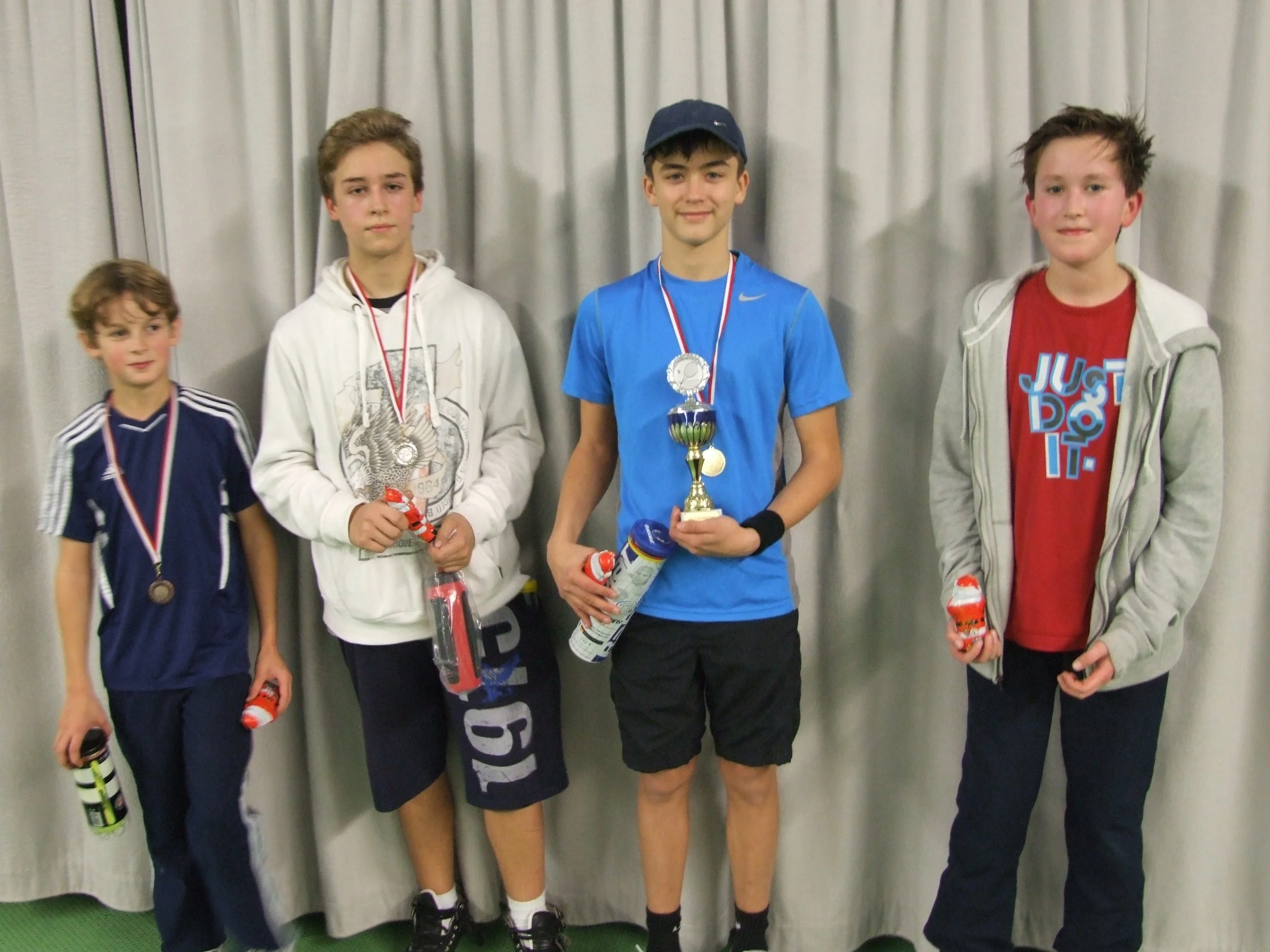 platz1-3JungsdesTC.JPG