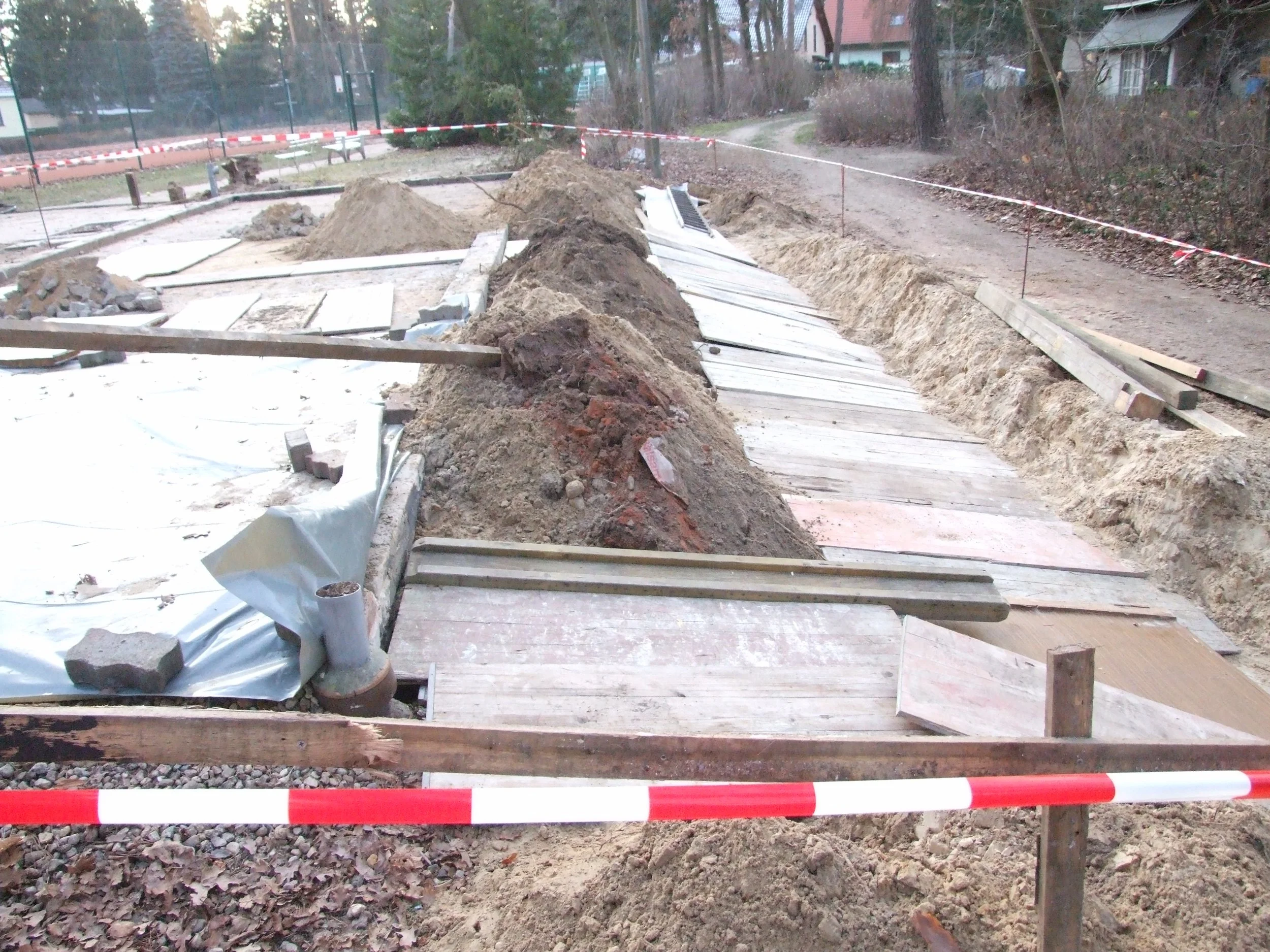 vorbereitungen fr die fundamente.jpg