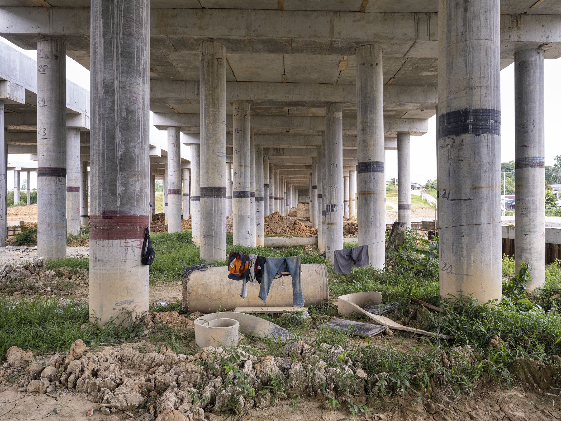 Construction site of the new toll road, connecting Balikpapan and Nusantara. August 28, 2025