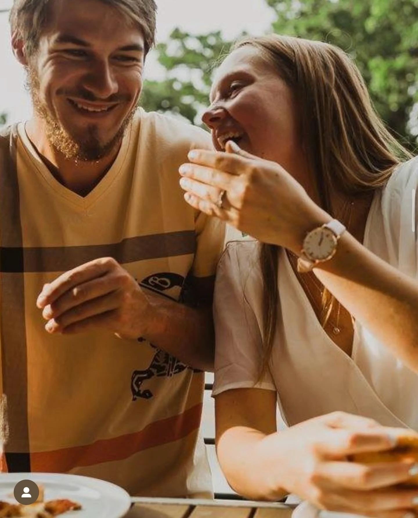 Capturing the moments with your person that are effortless. 
I want to see my couples grinning with pure joy all day long. Your elopement or micro wedding is a celebration. 
You shouldn&rsquo;t be spending hours worrying if so and so is going to like