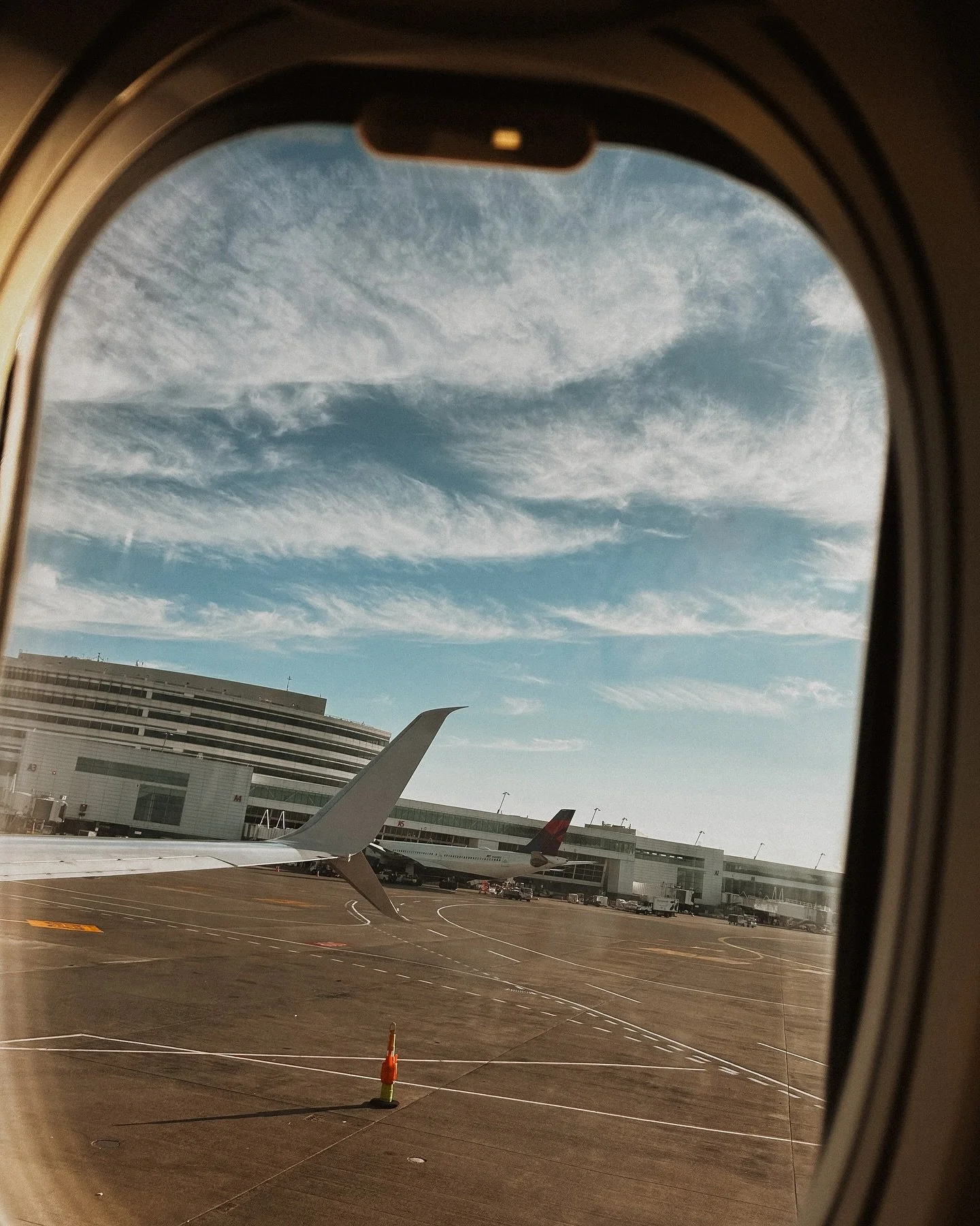 I&rsquo;m on the move for some photo projects this week. Stay tuned for some behind the scenes footage. 
#southwestairlines
#travelvlog
#photographybusinessowner