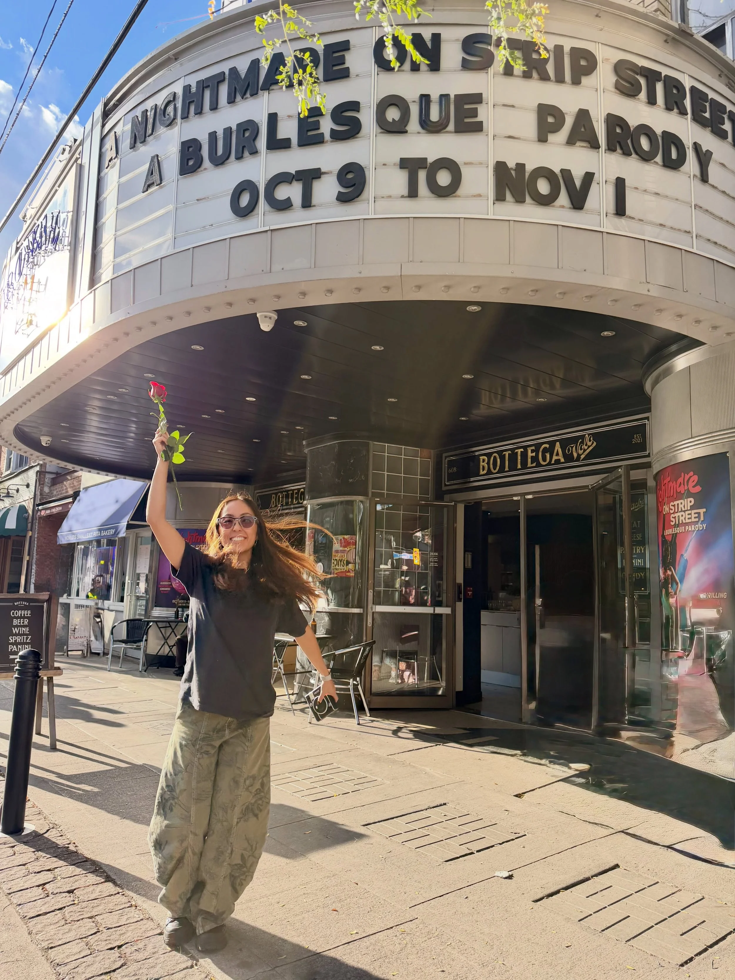 TORONTO 🇨🇦🍁
The very first international stop for @nightmareonstripstreet 🙌🏼 

Thank you to the whole cast and crew! Your hard work, determination and talent was a pleasure to work with. I loved being back here with you all again!! 

Producer: N