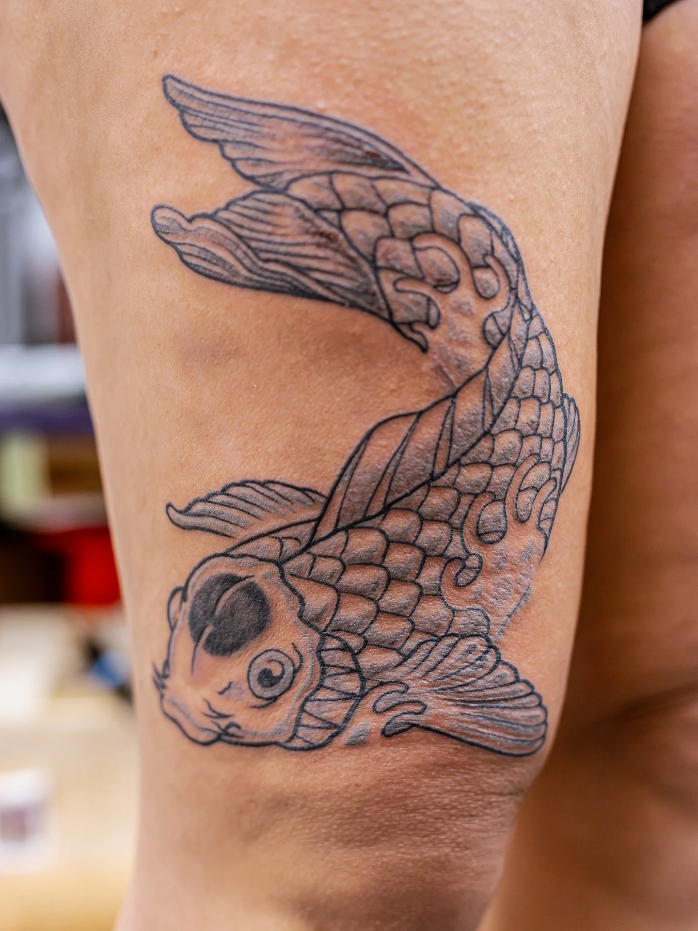 Koi Fish for Maranda ☯️

@1000yokai knocked this out in one day, plus this tattoo was FREEHAND 😮&zwj;💨 he would love to do more of these before his Japan trip 🇯🇵 Request an appointment with Brian, while you can. He&rsquo;ll be out of the shop to 