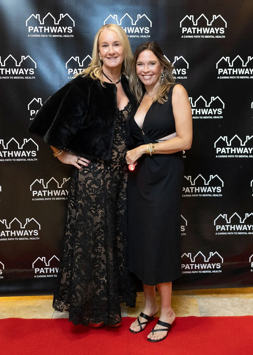 R62_4271TracySchmidt,JesseEisenberg.jpg