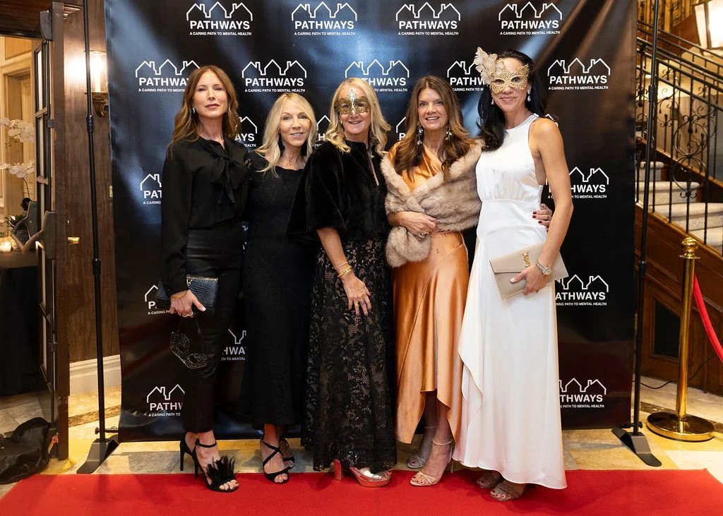 R62_4241AlexisAbernethy,JulieRubich,TraceySchmidt,JillianCartwright,ChamisaWilkinson.jpg