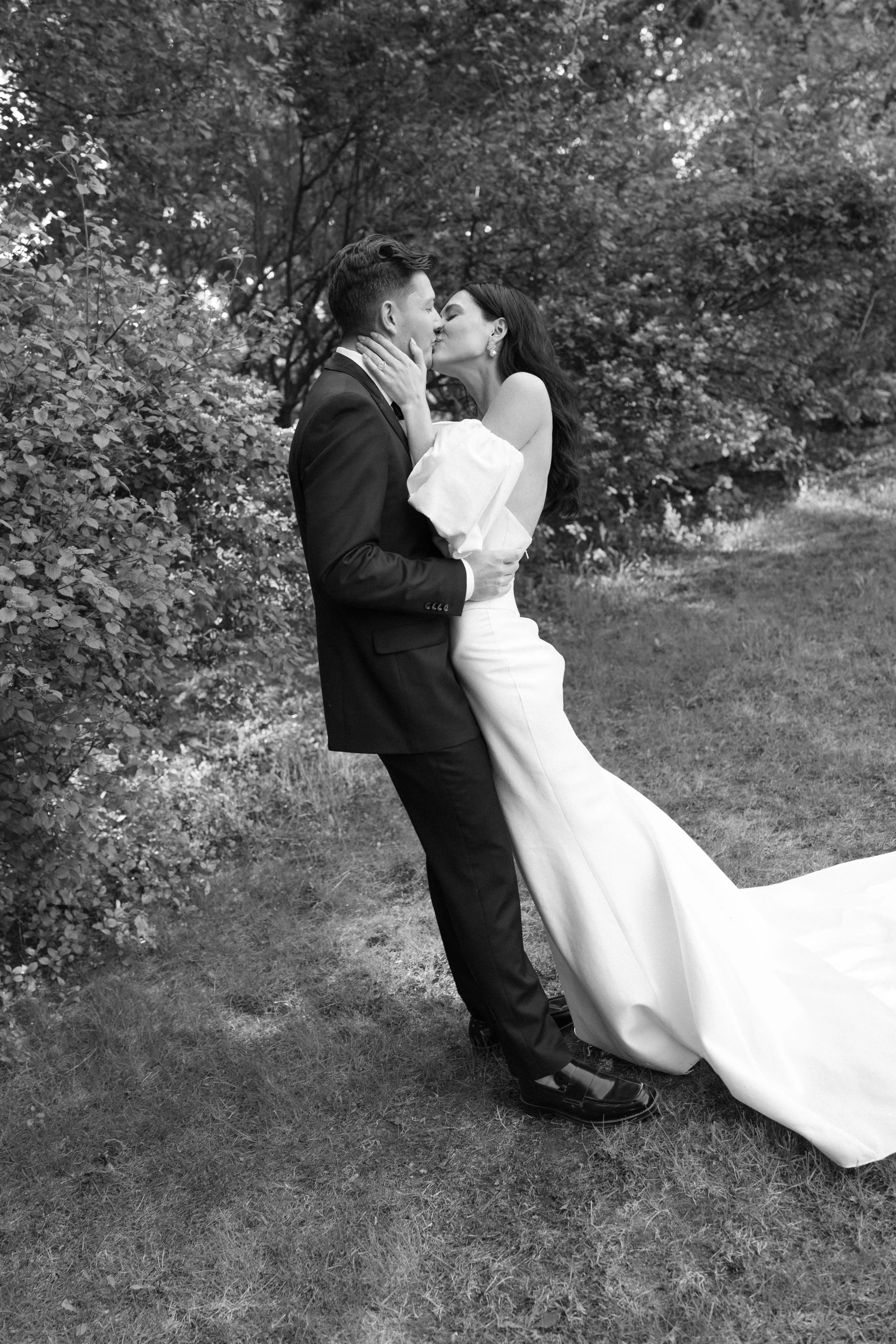 Avery+Brad_WeddingDay-1066-2.jpg