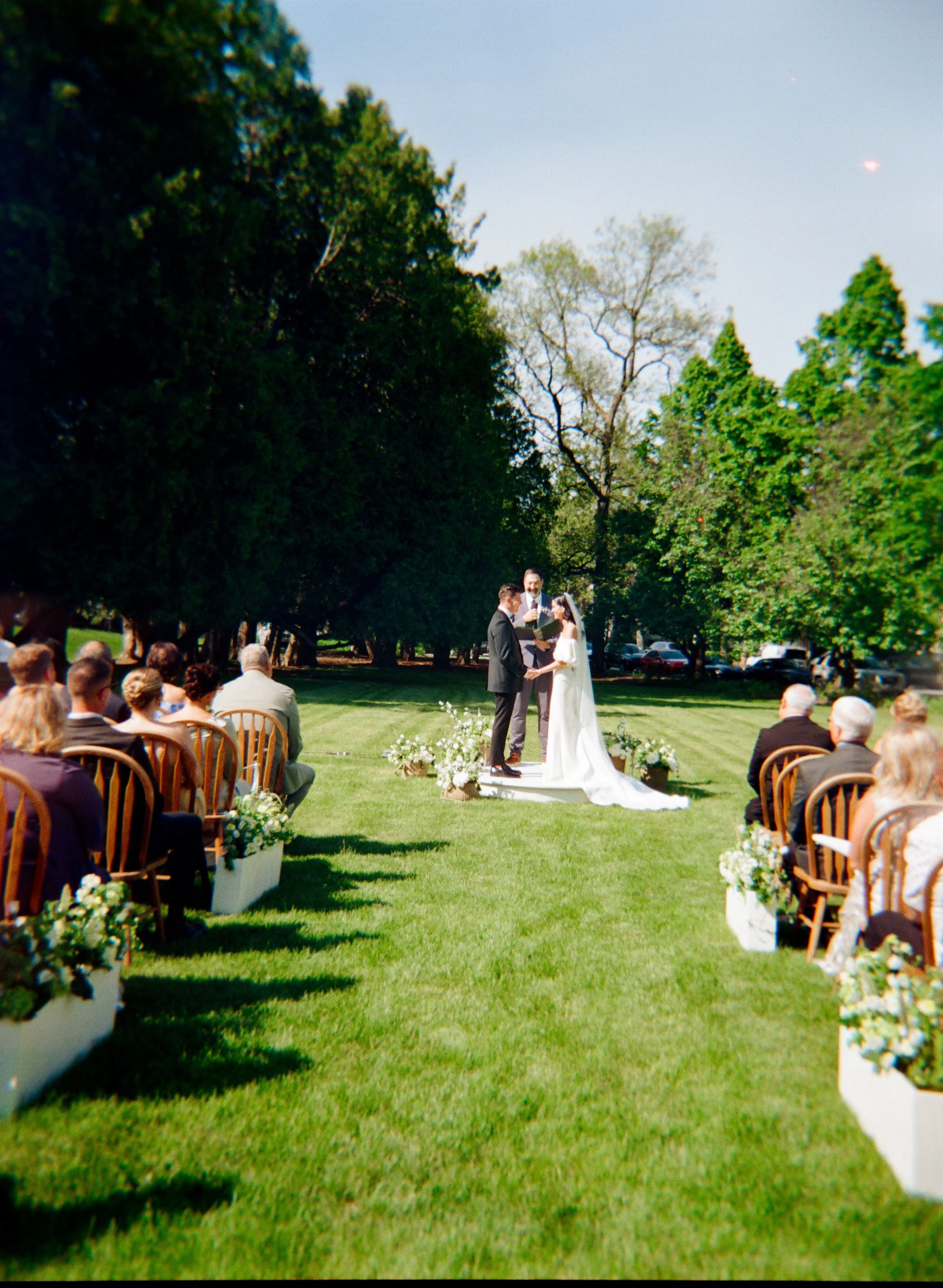 Avery+Brad_WeddingDay-000322560010.jpg