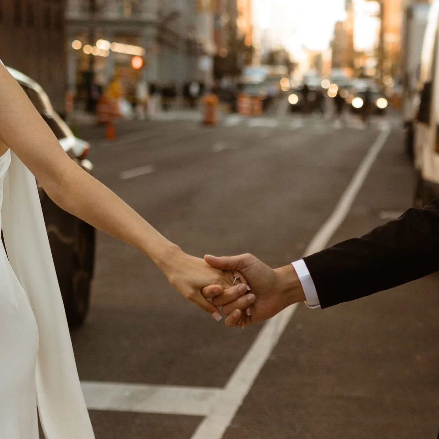 Intimate or elaborate, we are here to help make your proposal an absolute dream ✨

//

#proposals #engagement  #planning #fiance #love #soho #newyork #engagementshoot #editorialphotography