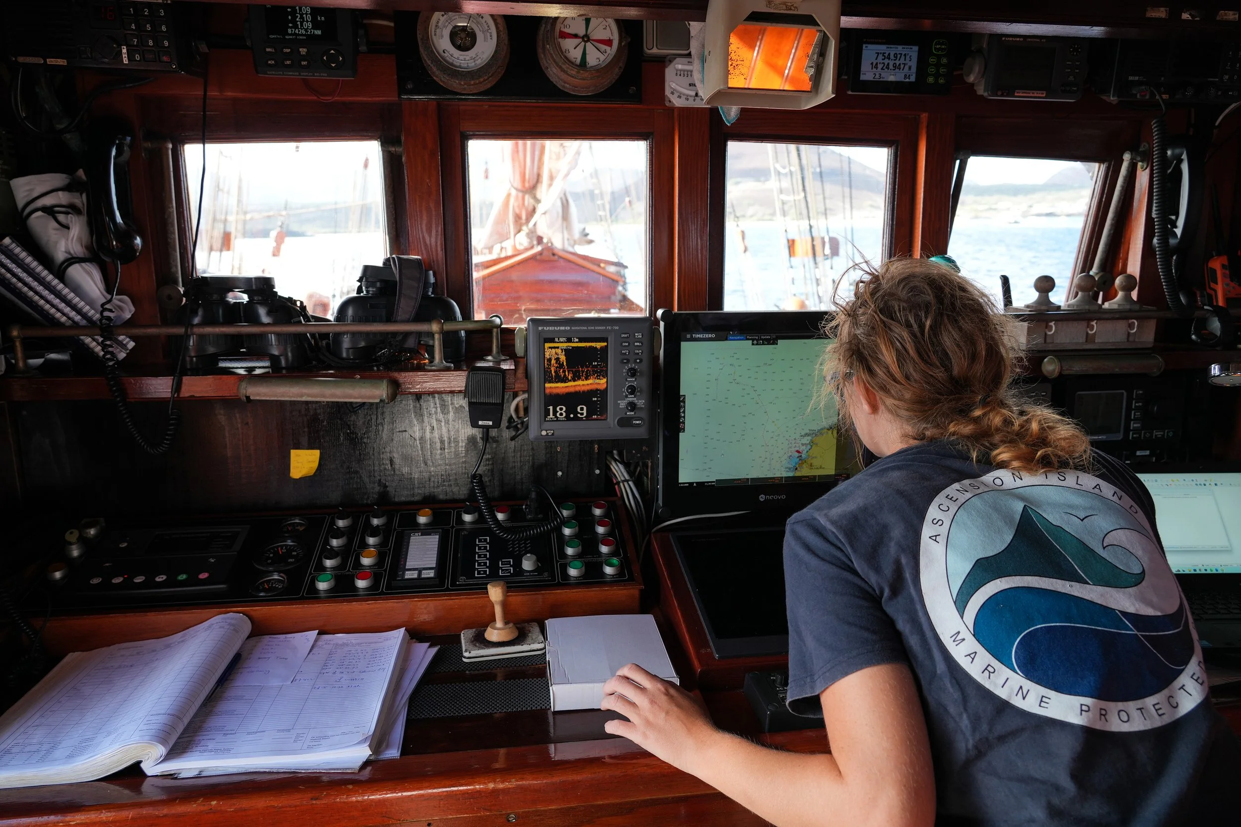 8 Mel navigating.jpg