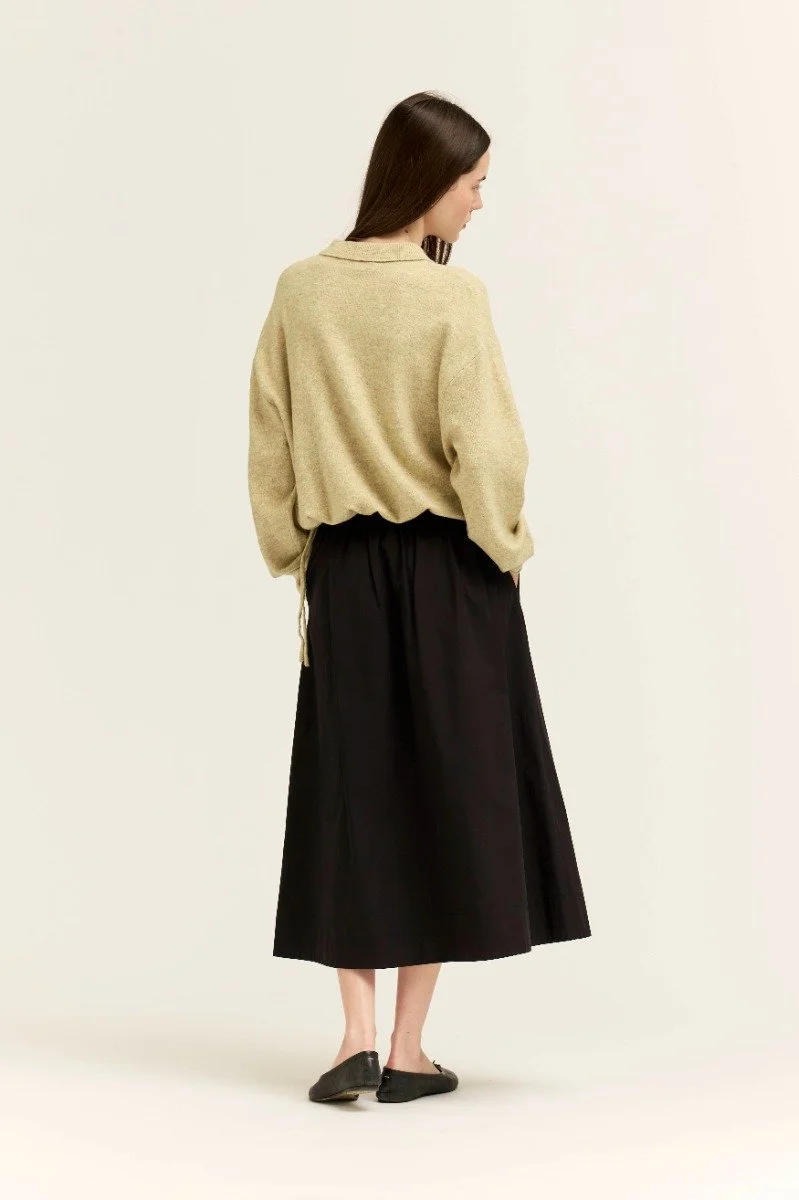 42406_fuzzyyellow_51005_black_0609.jpg