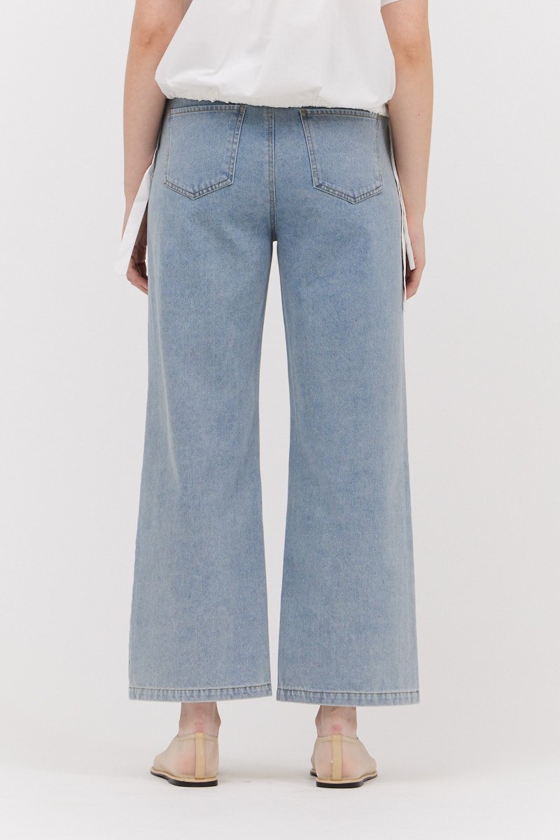 41955_offwhite_50633_lightwash_0697.jpeg