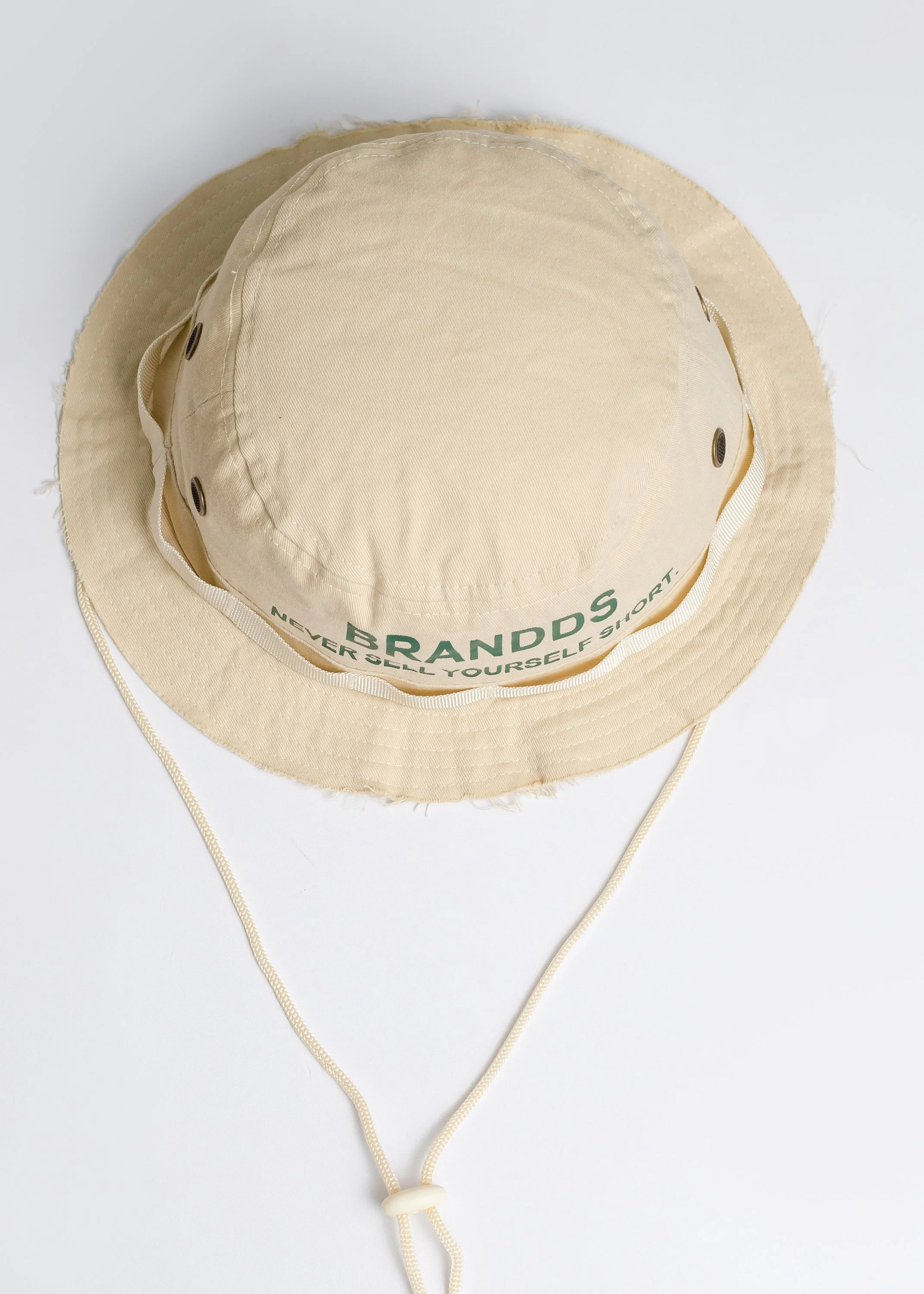 beige hat 2.jpg