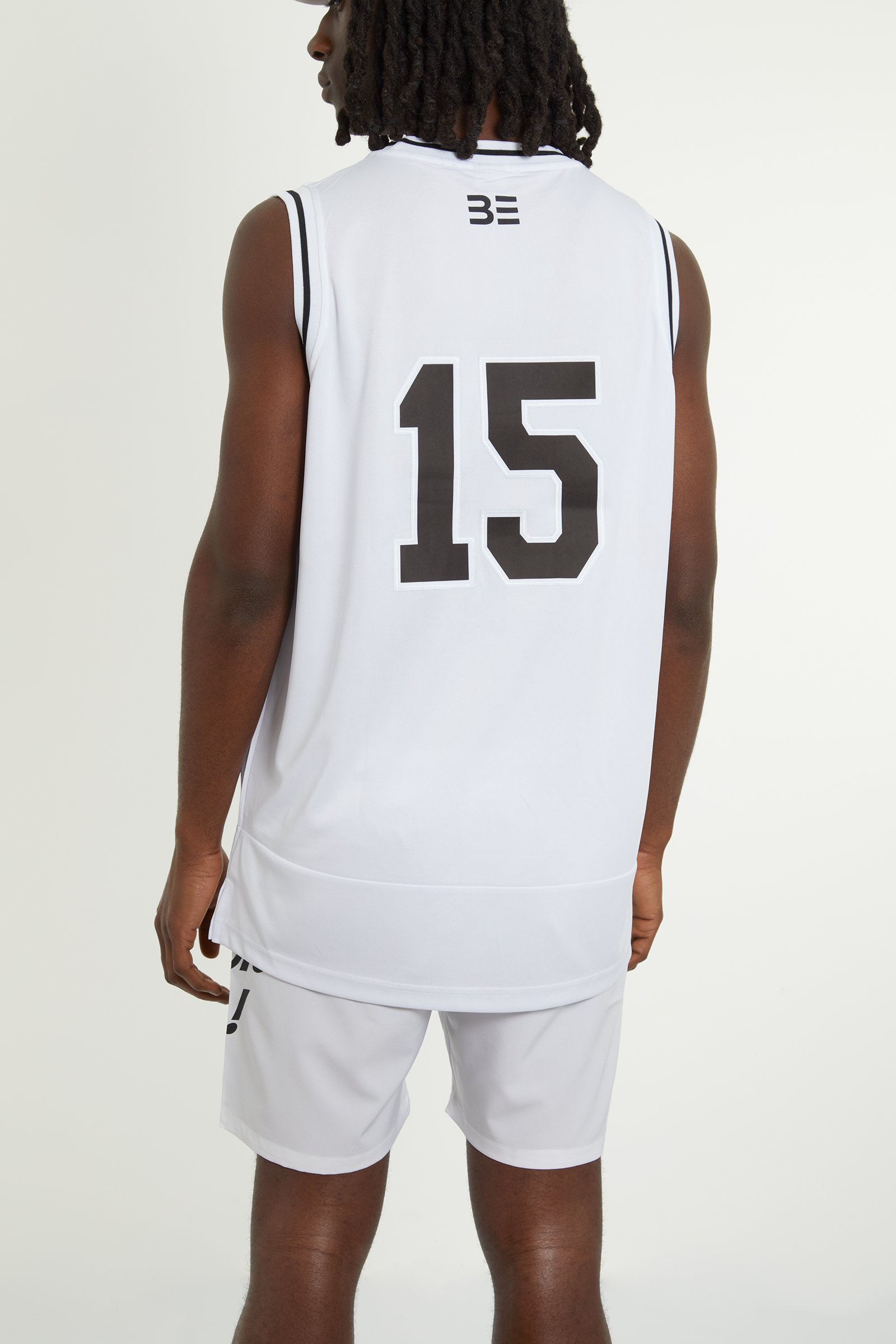 WHITEBASKETBALLVESTIMAGE4copy.jpg