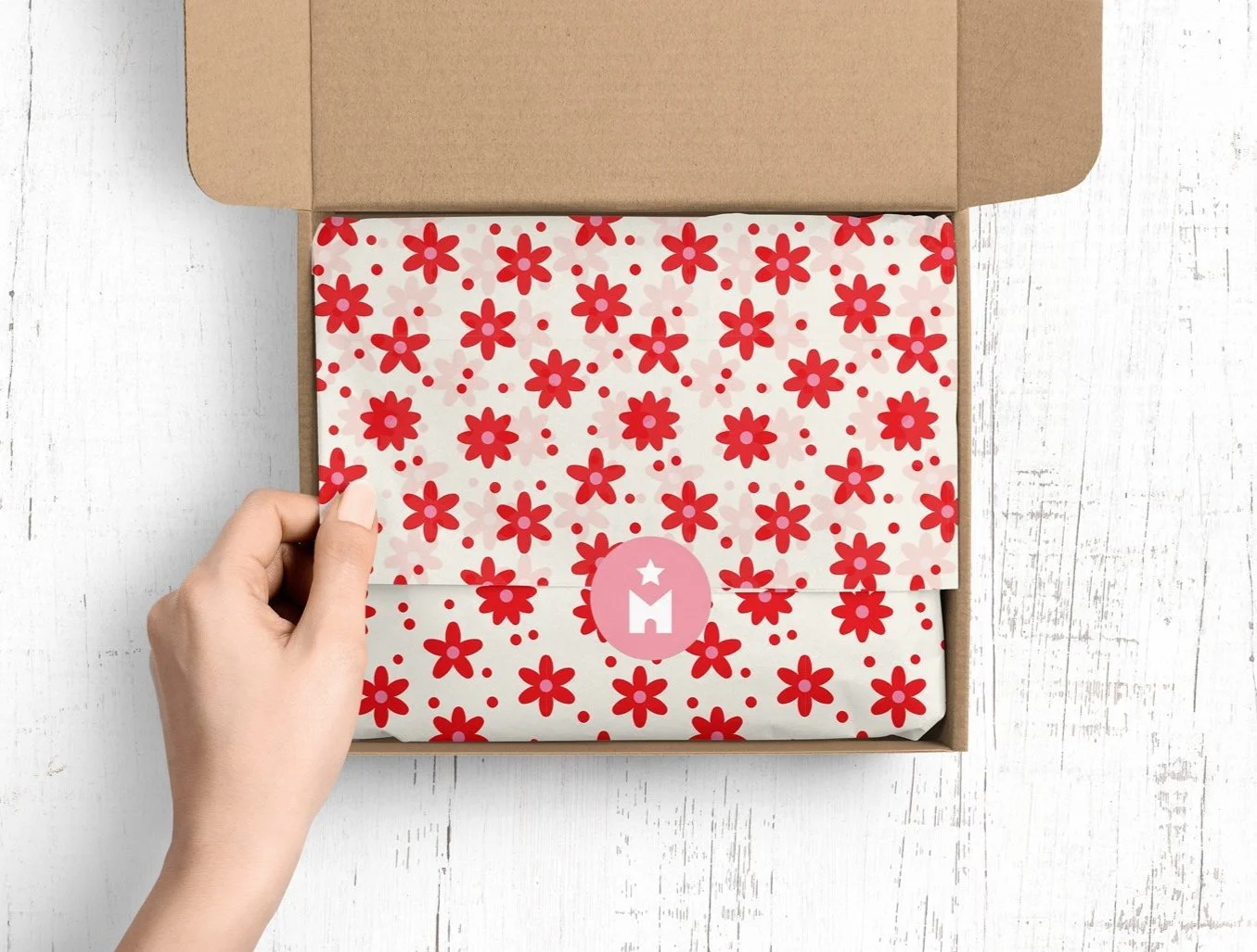 MD_Mockup_WrappingTissue_Flowers.jpg