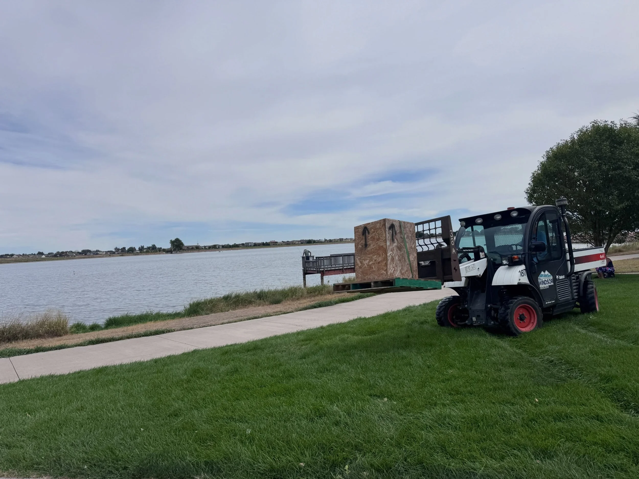 A preview of things to come. The official unveiling with all the trappings is this Saturday, September 5 at 9:30 AM. Join us at the town Lake in Windsor Colorado if you are excited to see some cool art and enjoy the harvest festival!

#burlycarving
#