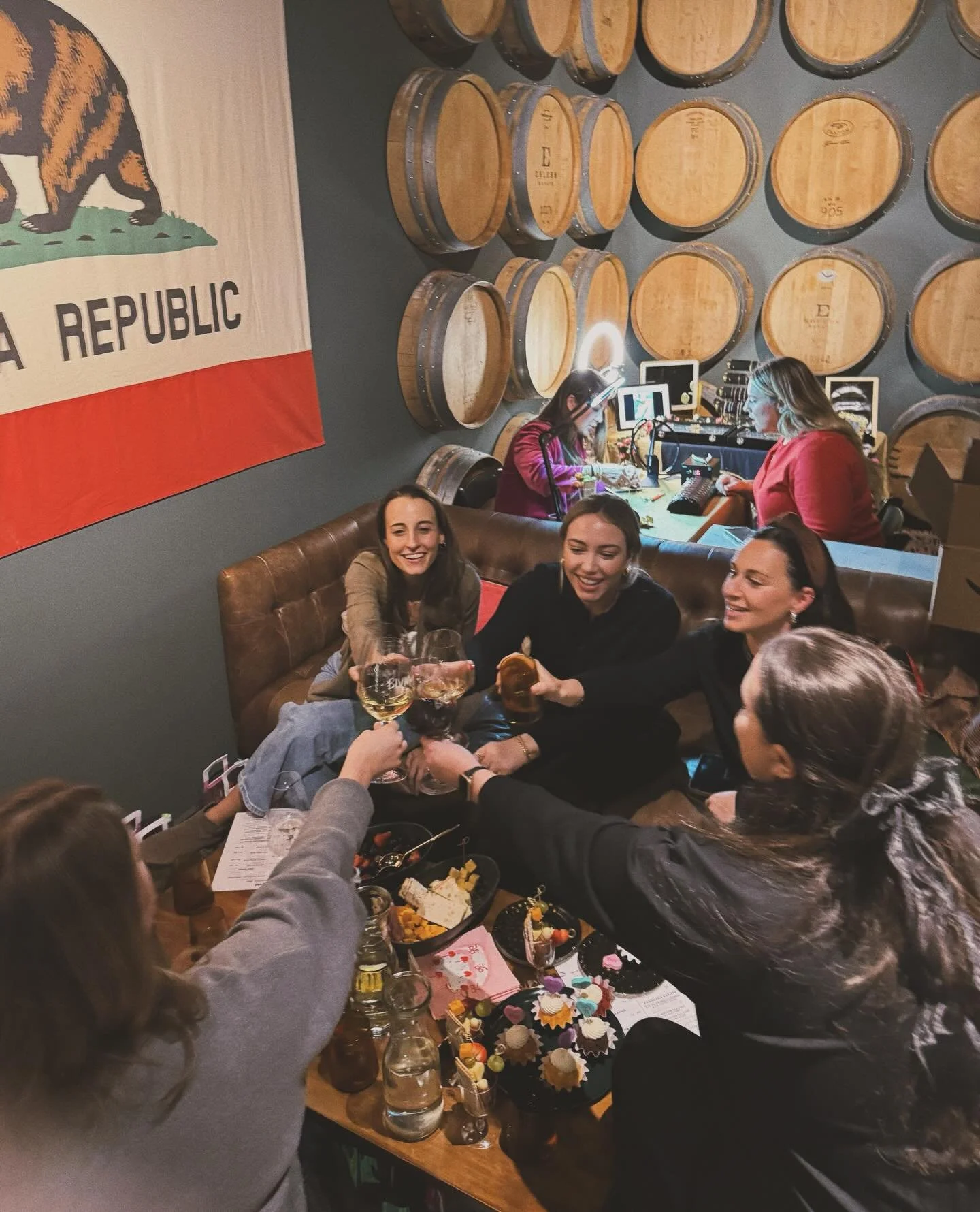 Still feeling the love from Valentine&rsquo;s Day🍷🫶🏻

Thanks to everyone who came out to both the Tasting Room and the Barrel Room. Let&rsquo;s do it again this weekend!!

Tasting Room hours are at the link in our bio.

#biviumwine #biviumtastingr